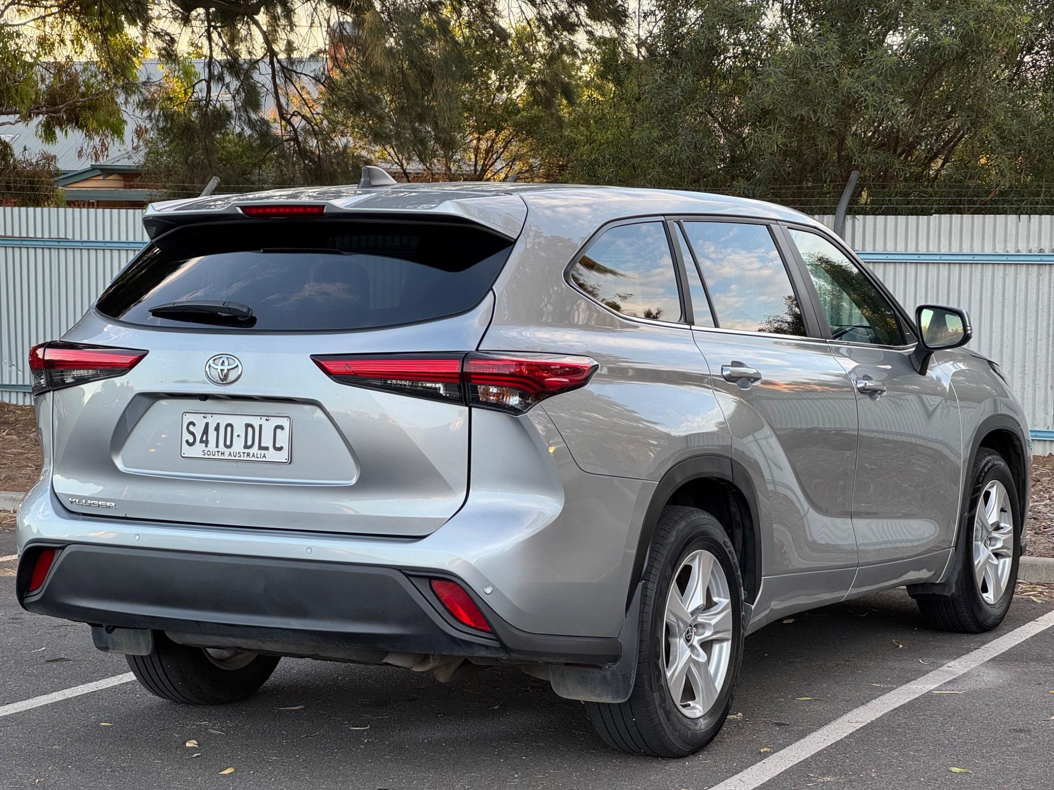 TOYOTA KLUGER