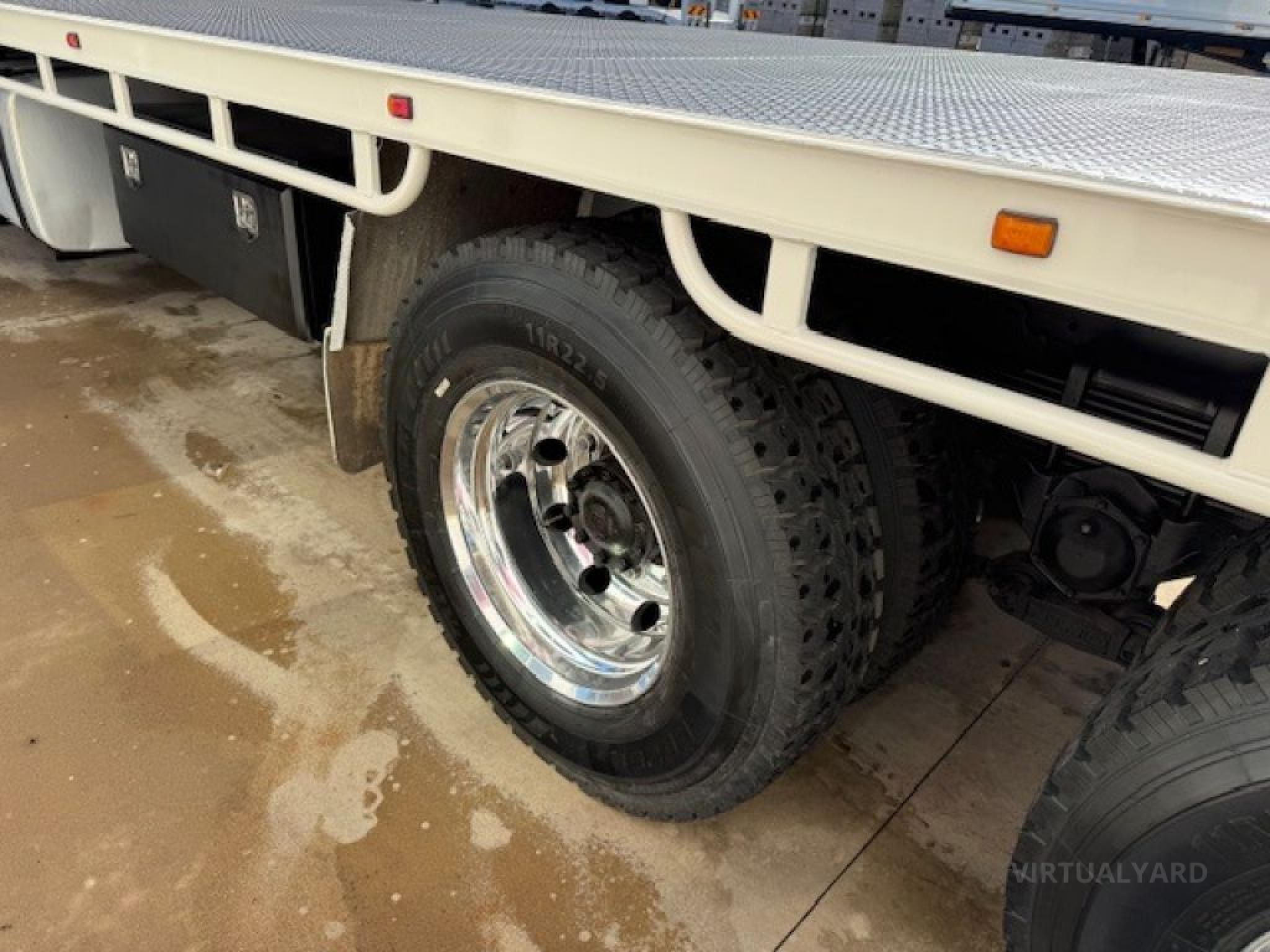Hino 500 FM 2632 6X4 TRAY