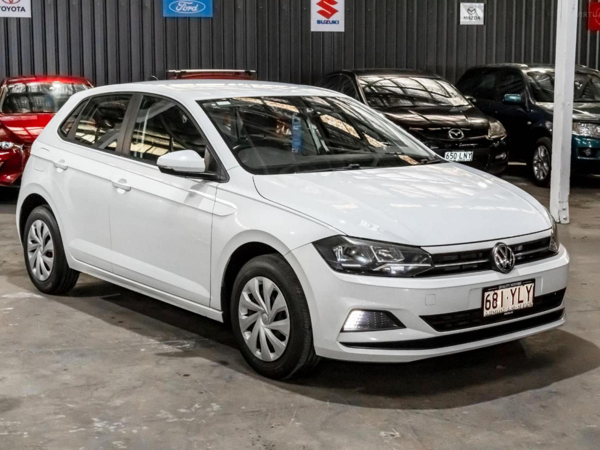 VOLKSWAGEN POLO
