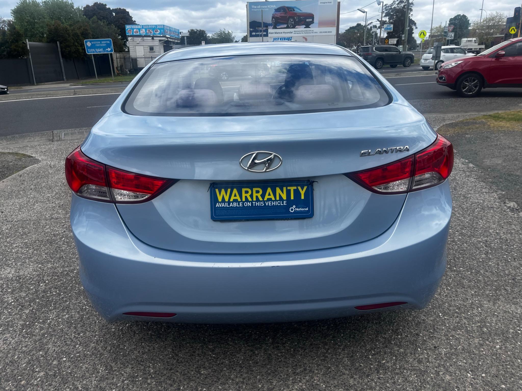 HYUNDAI ELANTRA