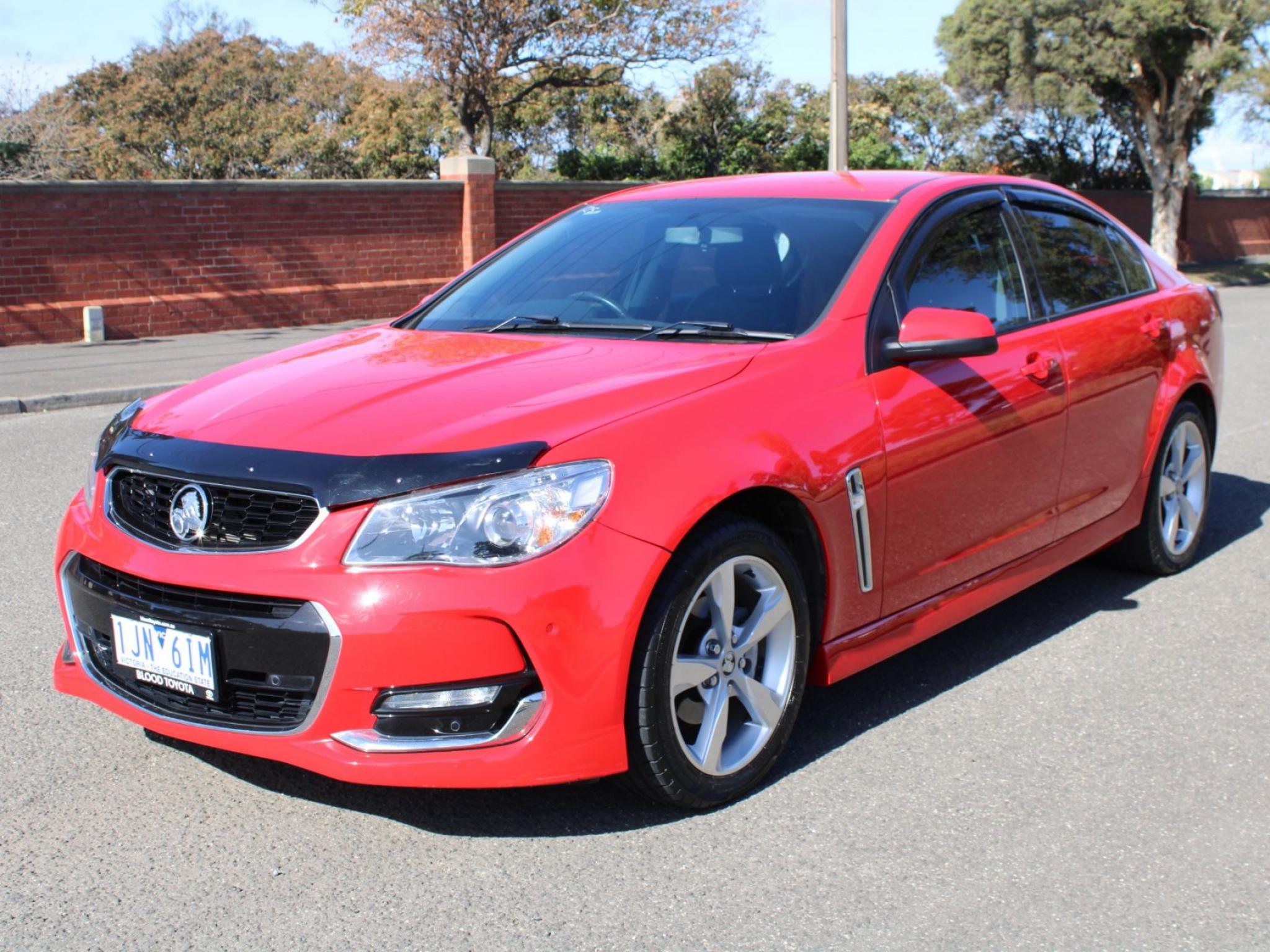 HOLDEN COMMODORE