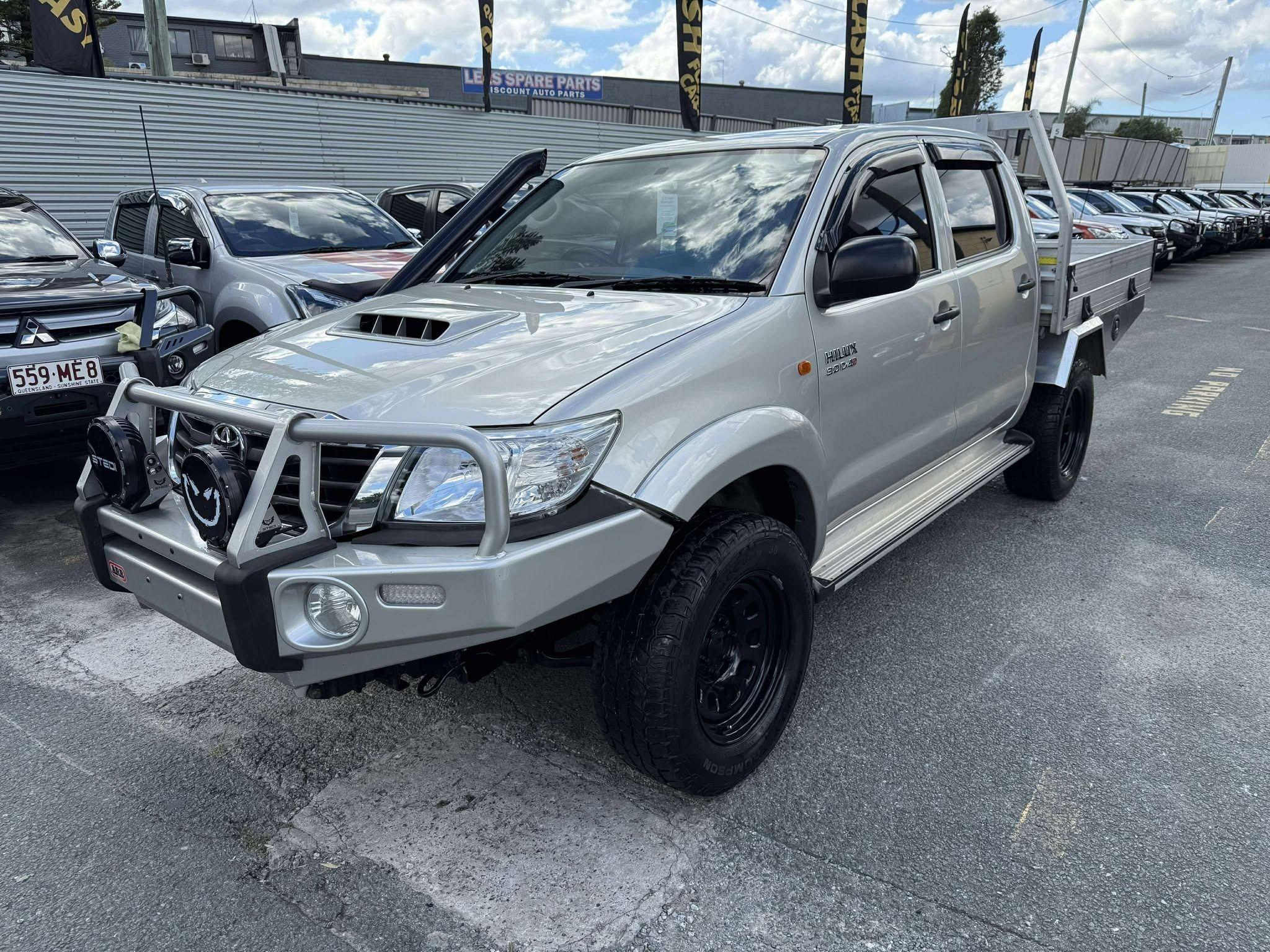 TOYOTA HILUX