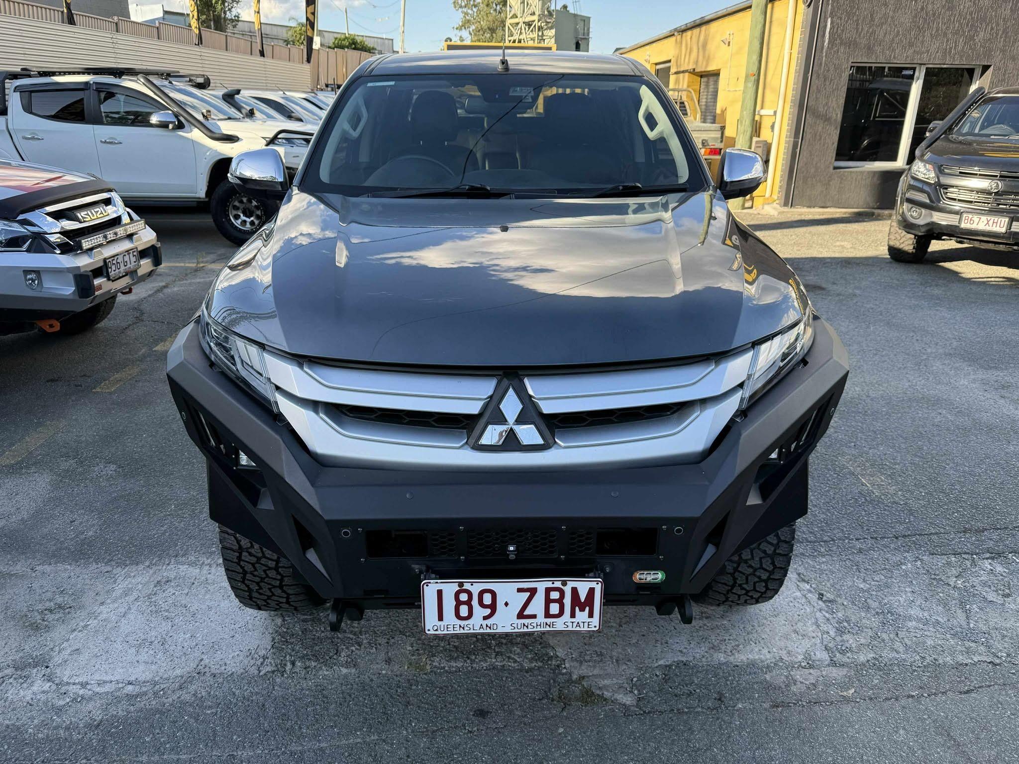 MITSUBISHI TRITON