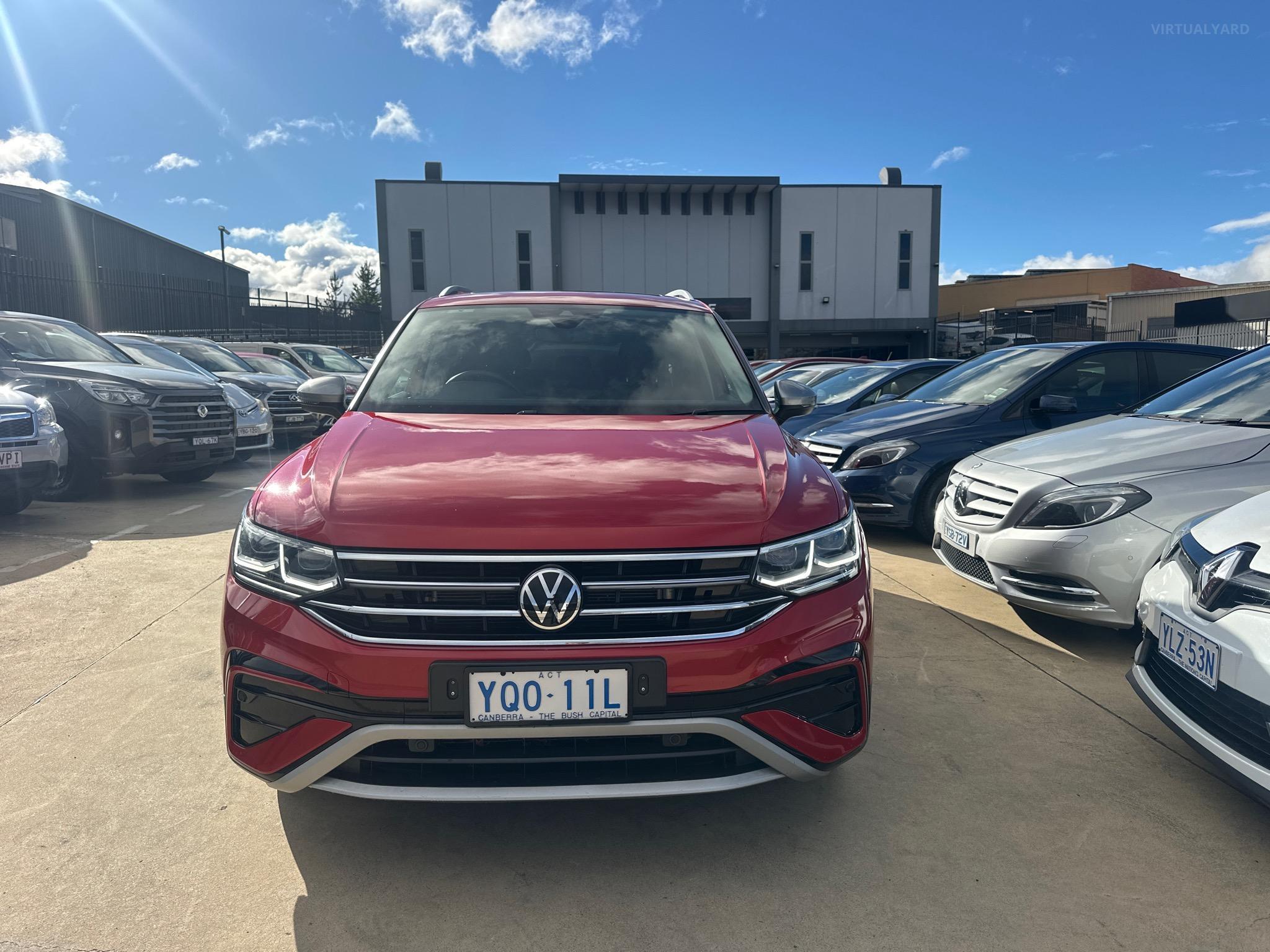 VOLKSWAGEN TIGUAN