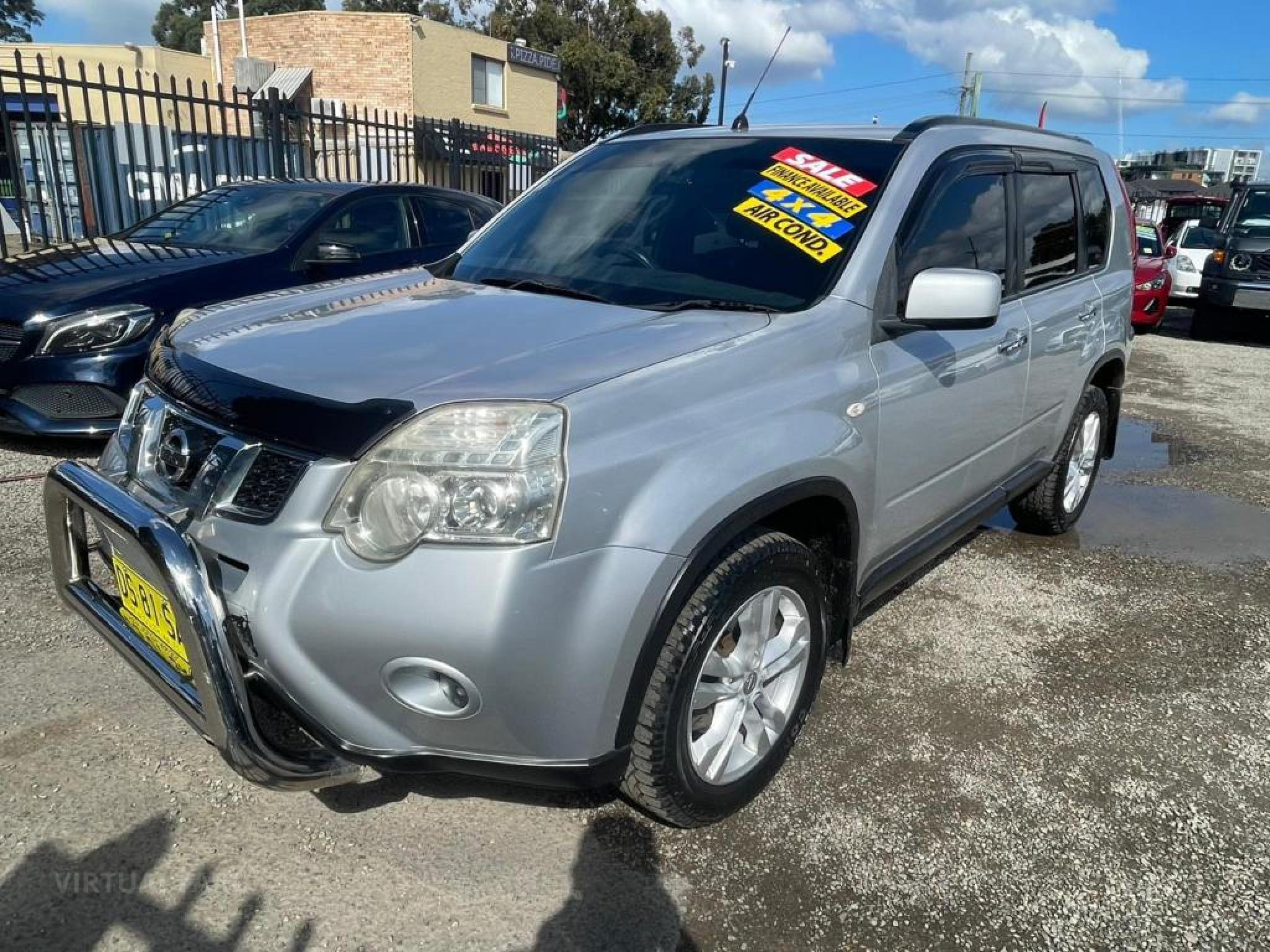 NISSAN X-TRAIL