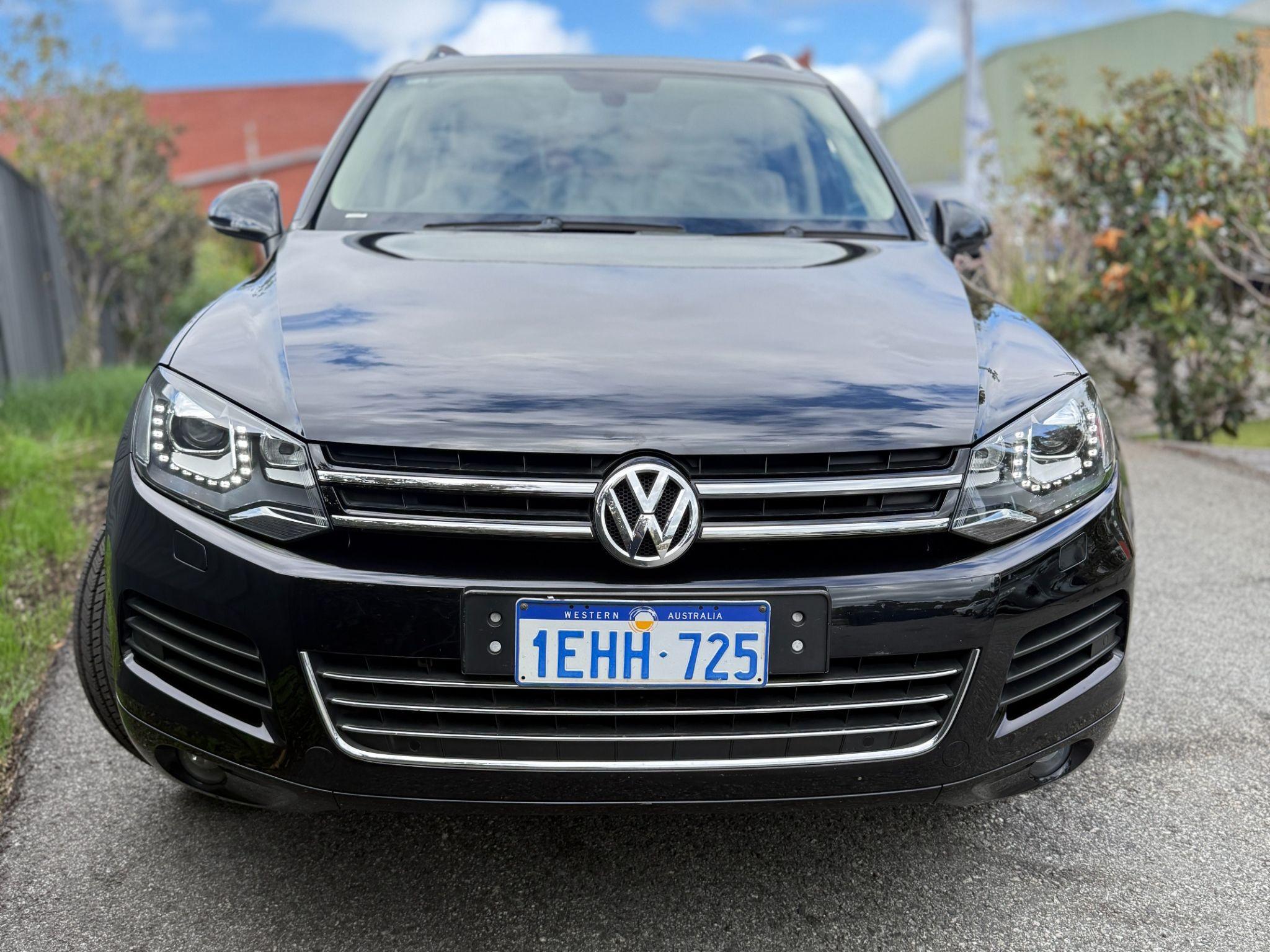 VOLKSWAGEN TOUAREG