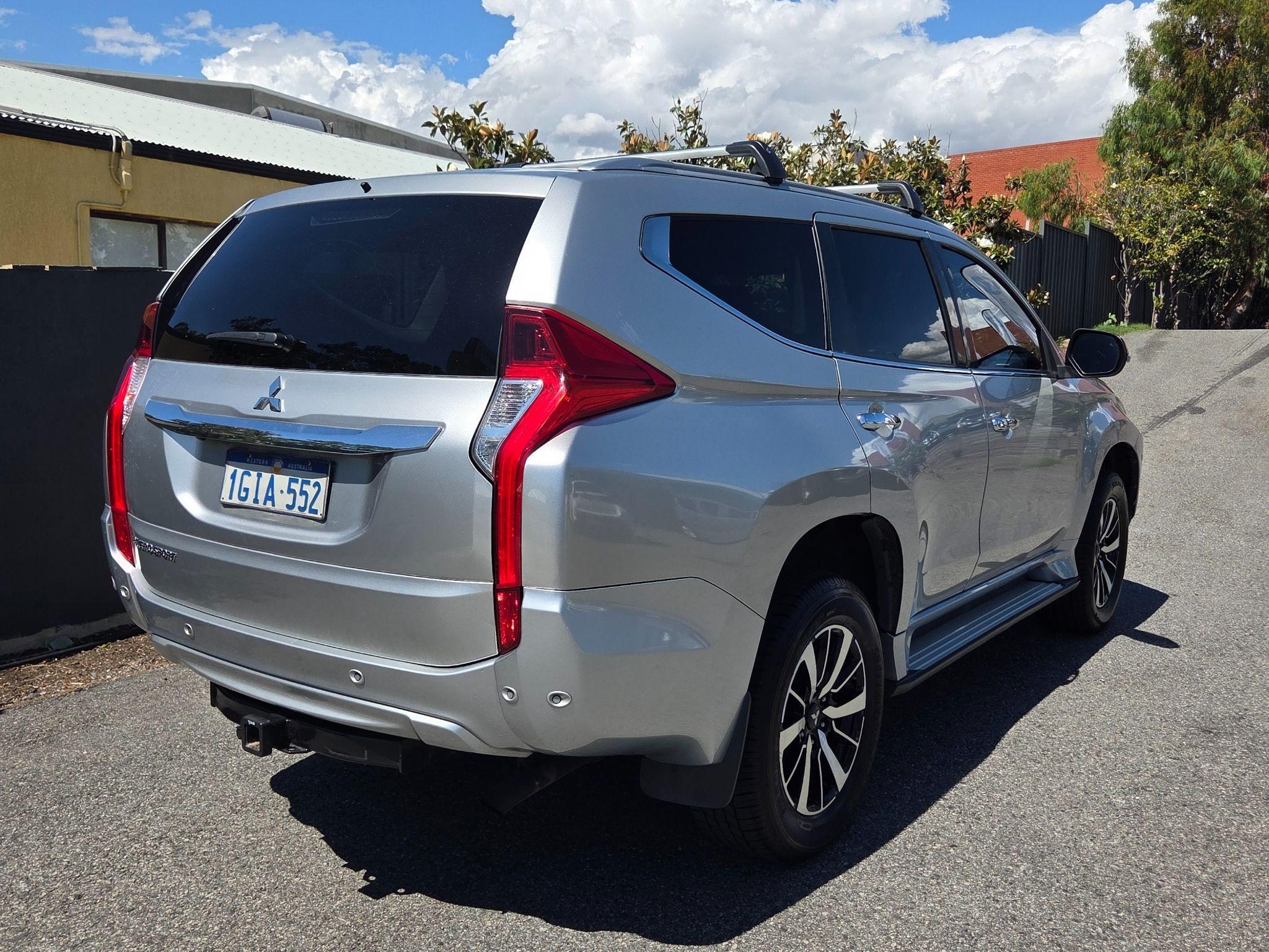 MITSUBISHI PAJERO SPORT