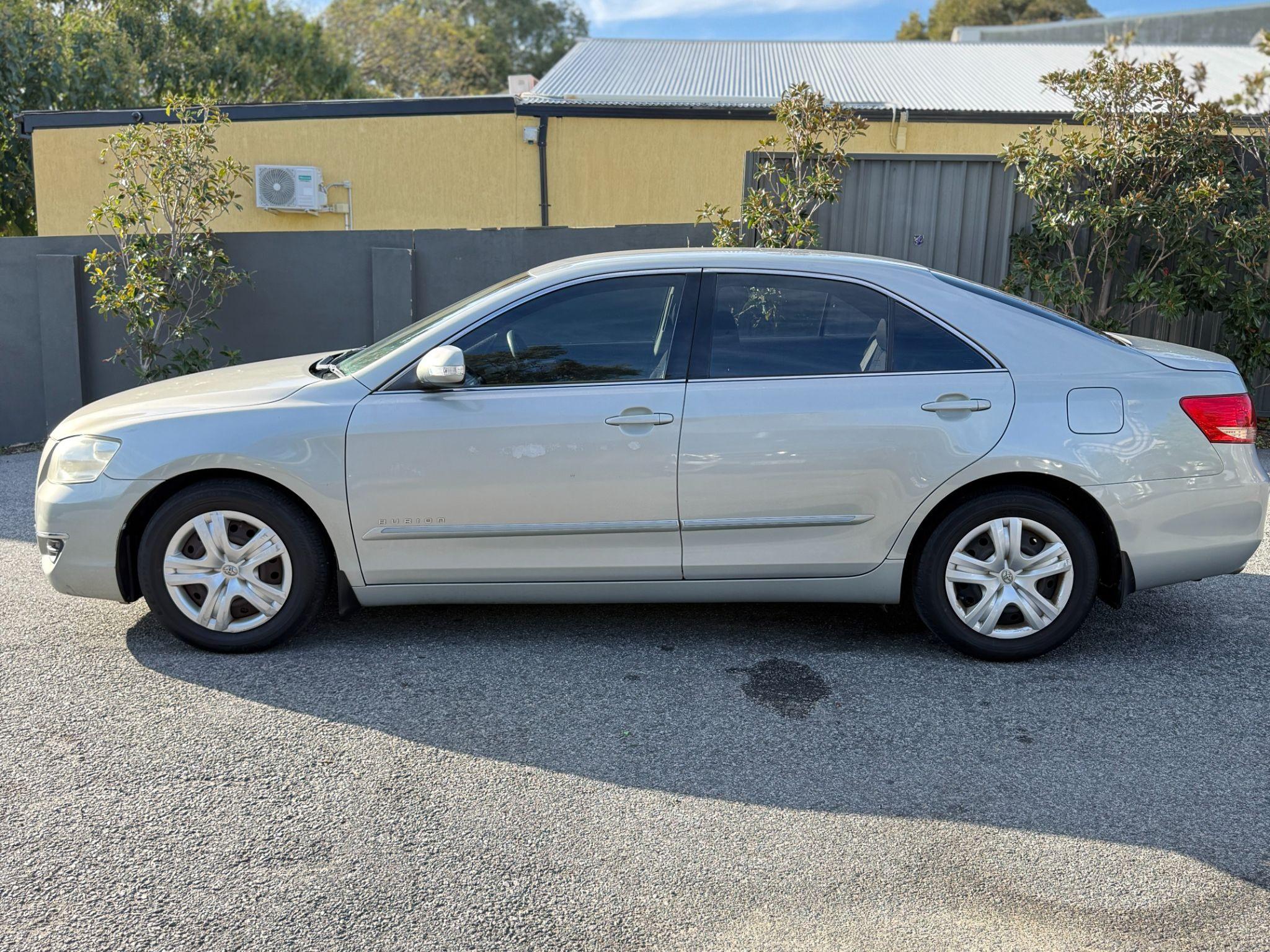 TOYOTA AURION
