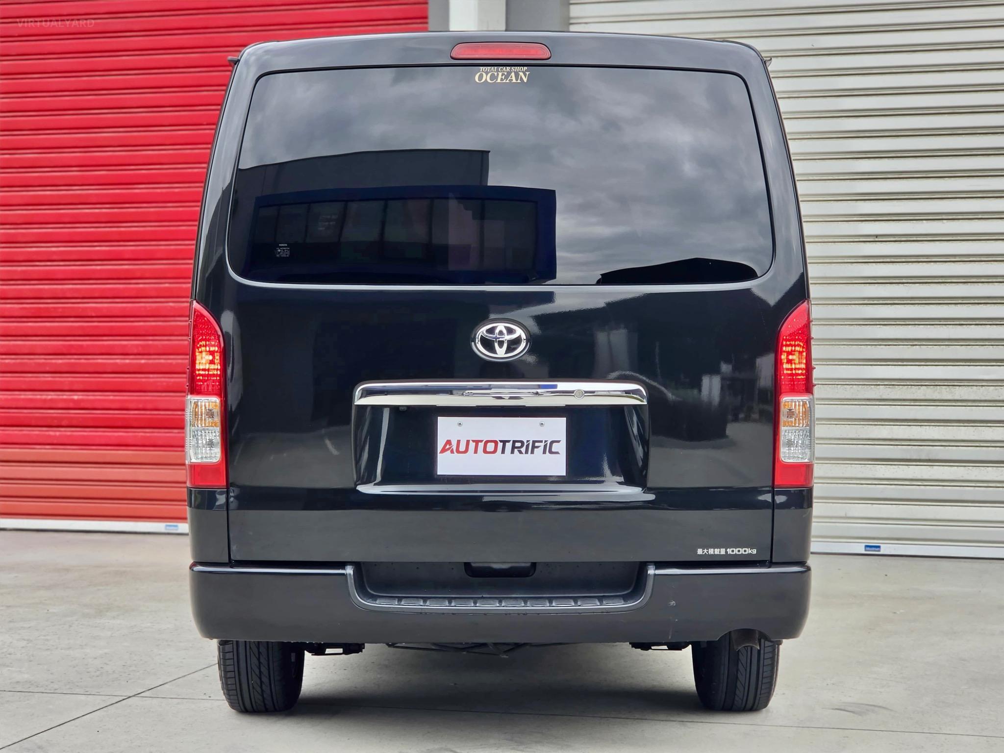 TOYOTA HIACE 4WD