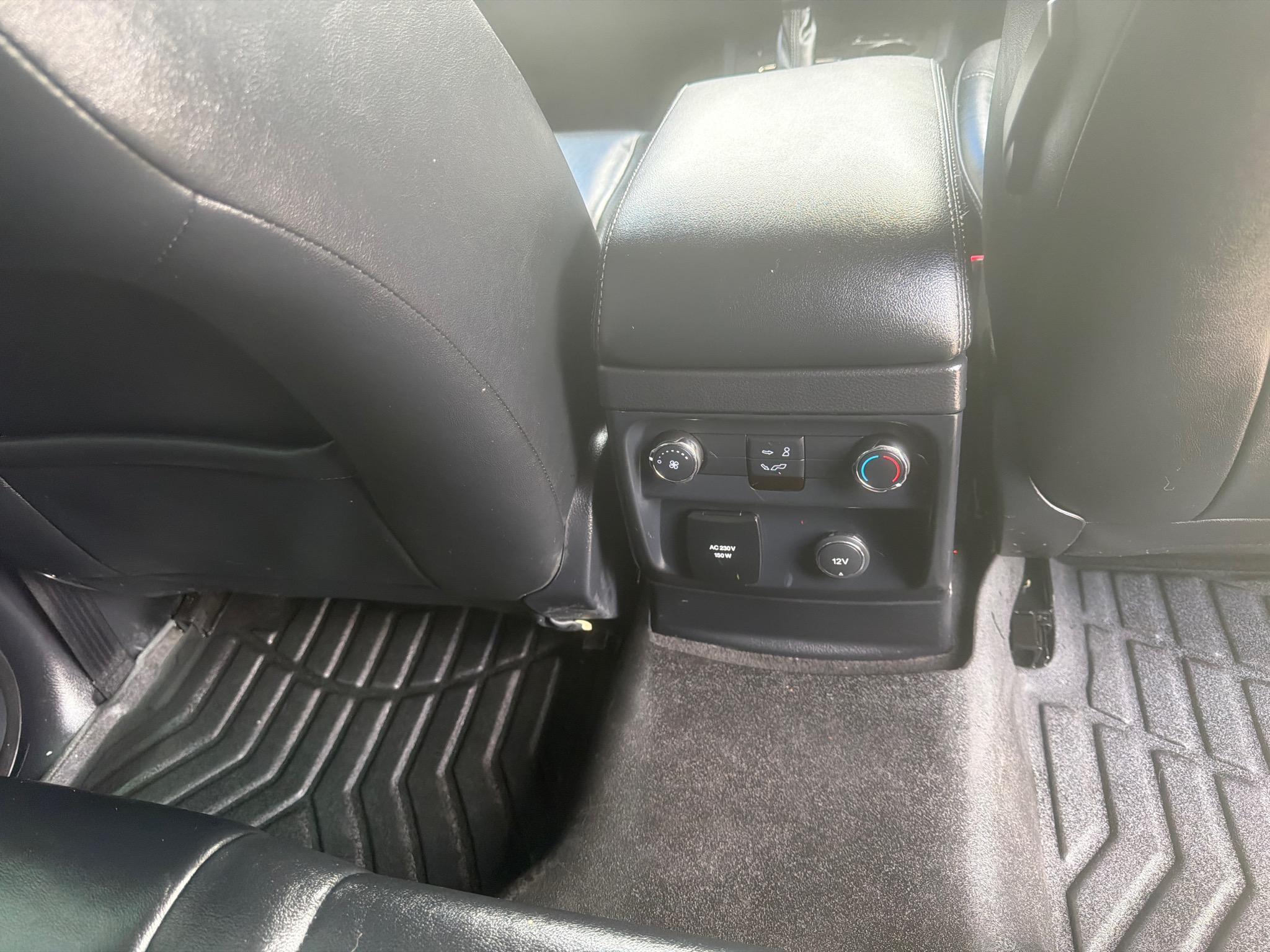 FORD EVEREST UA II TREND WAGON 7ST 5DR SPTS AUTO 10SP, RWD 2.0DTT [MY19] image 11