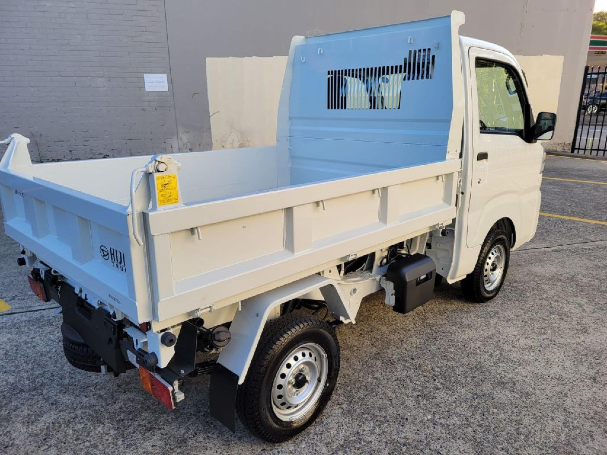 DAIHATSU HI-JET