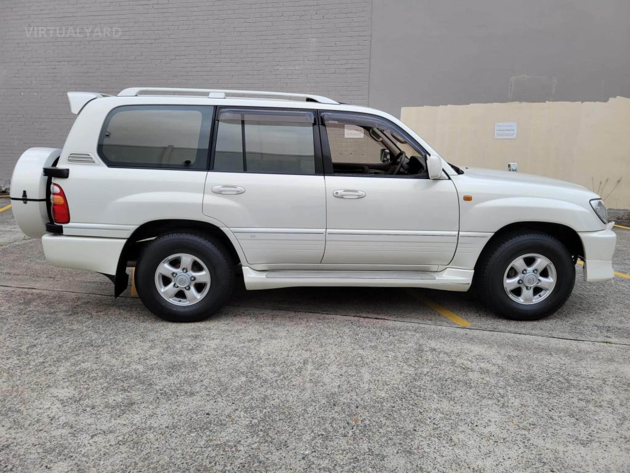 TOYOTA LANDCRUISER
