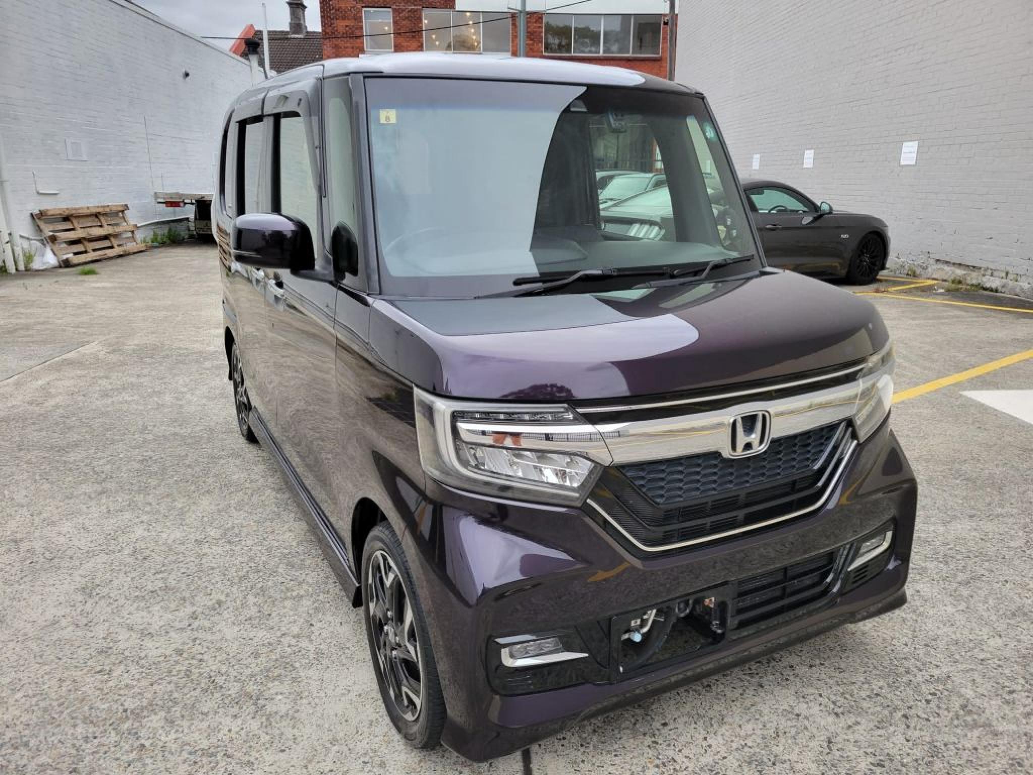 HONDA N-BOX