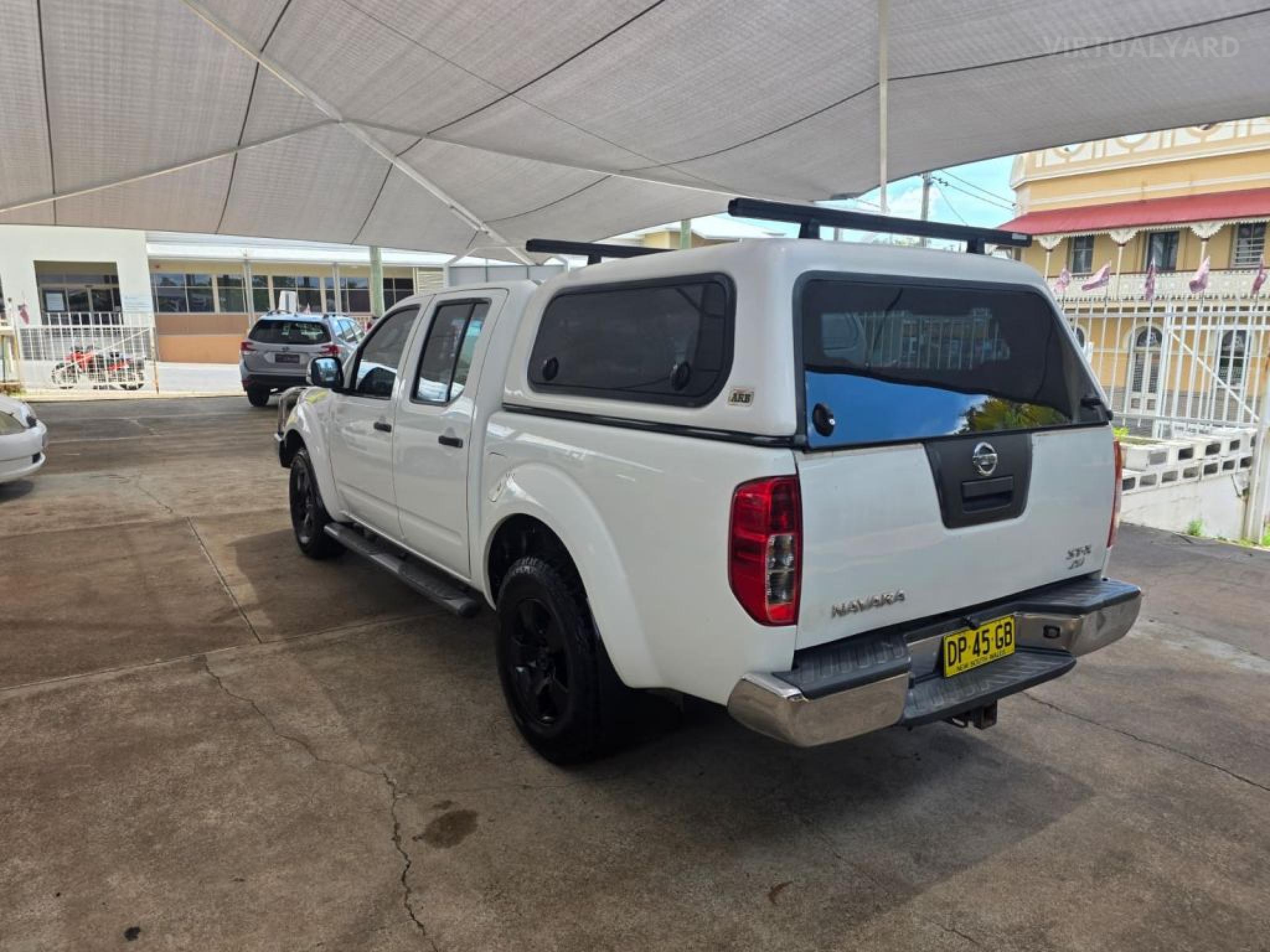 NISSAN NAVARA