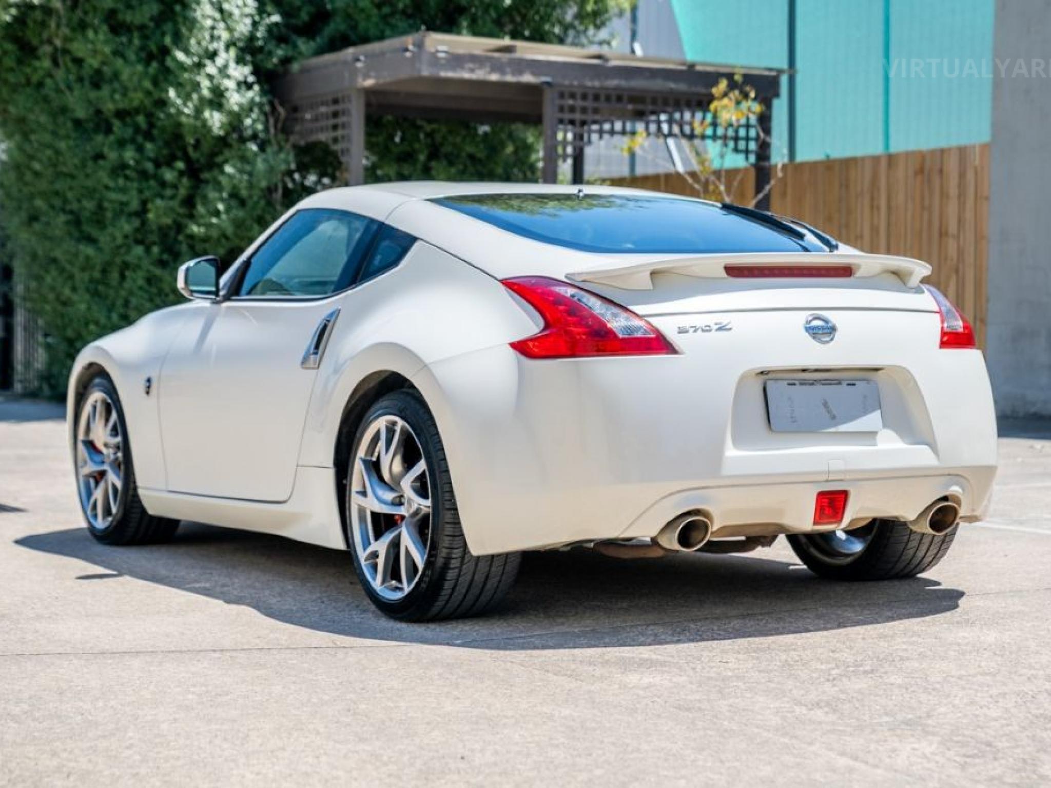 NISSAN 370Z