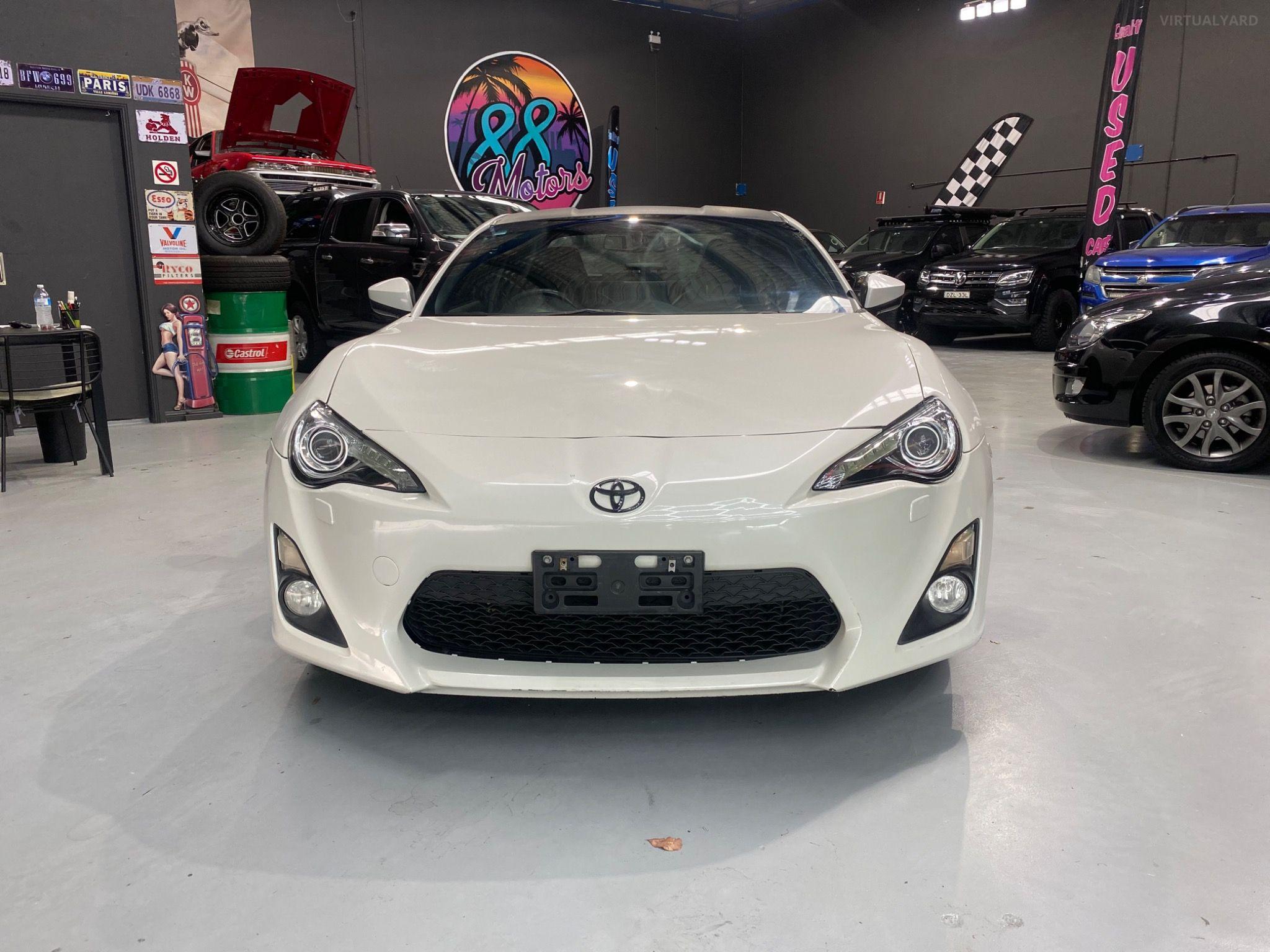 TOYOTA 86