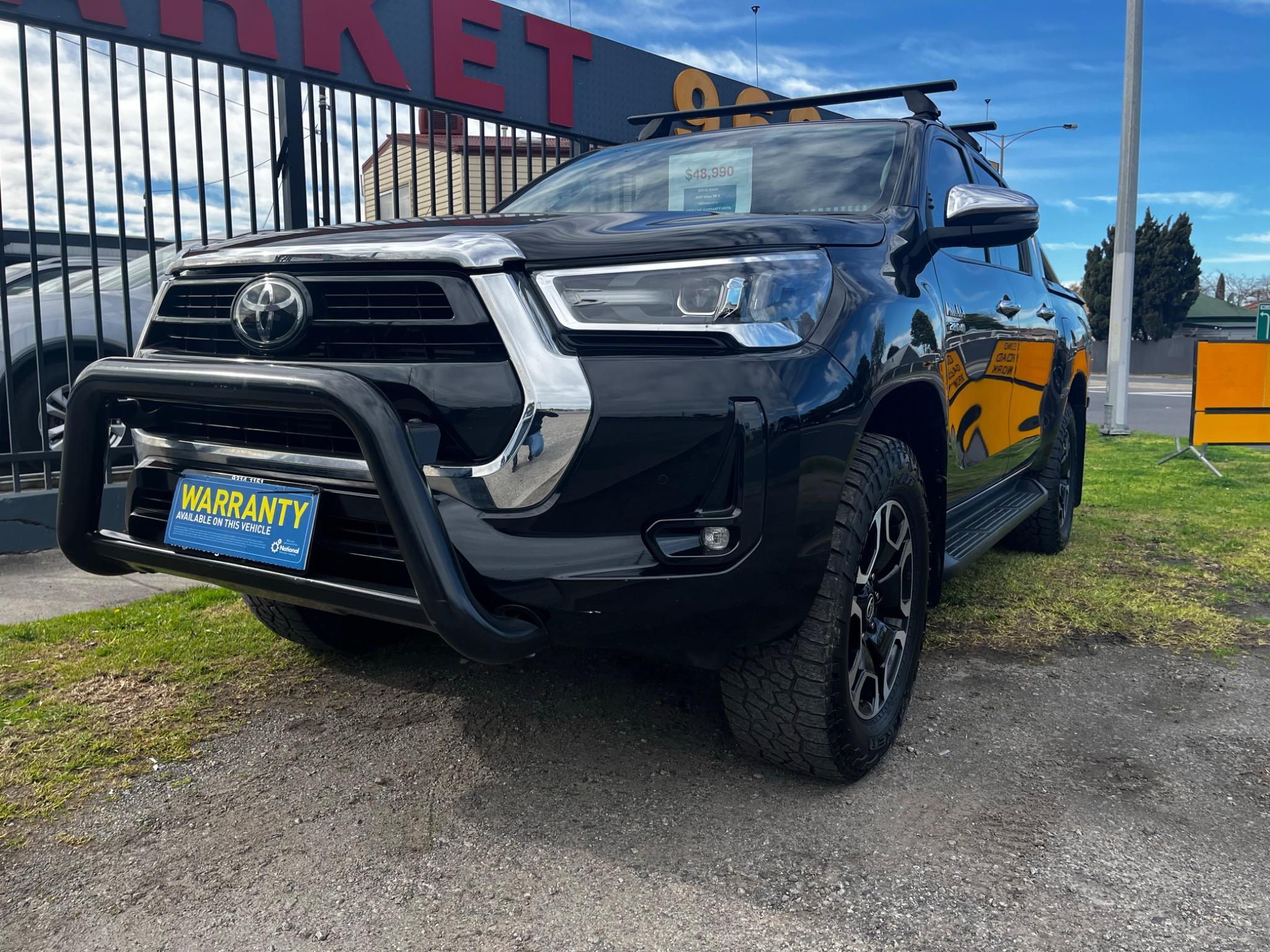 TOYOTA HILUX