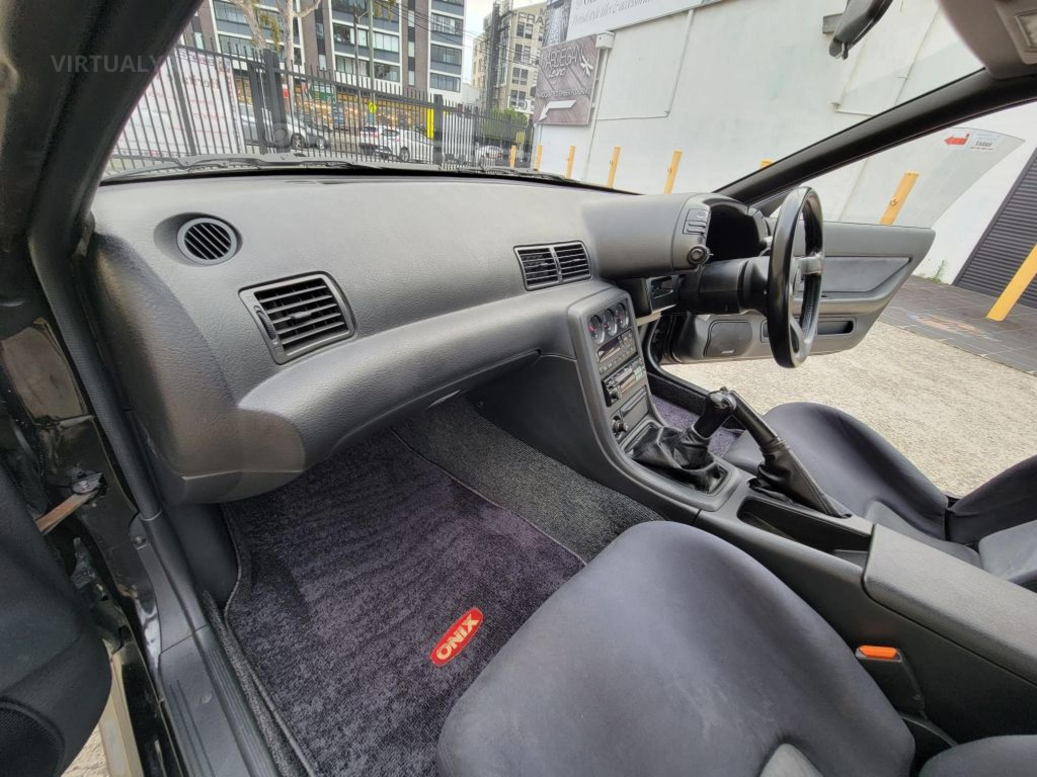 NISSAN SKYLINE