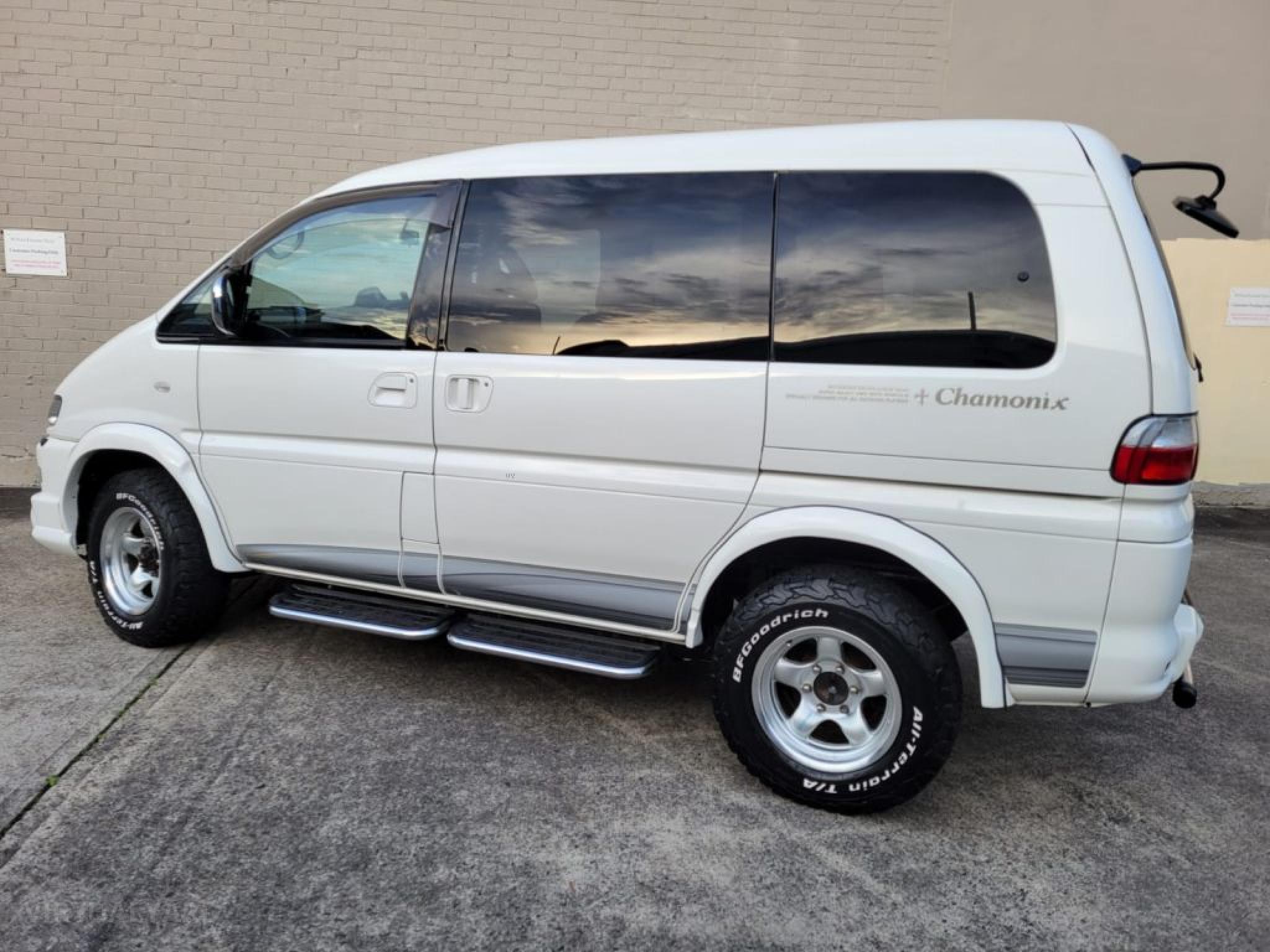 MITSUBISHI DELICA
