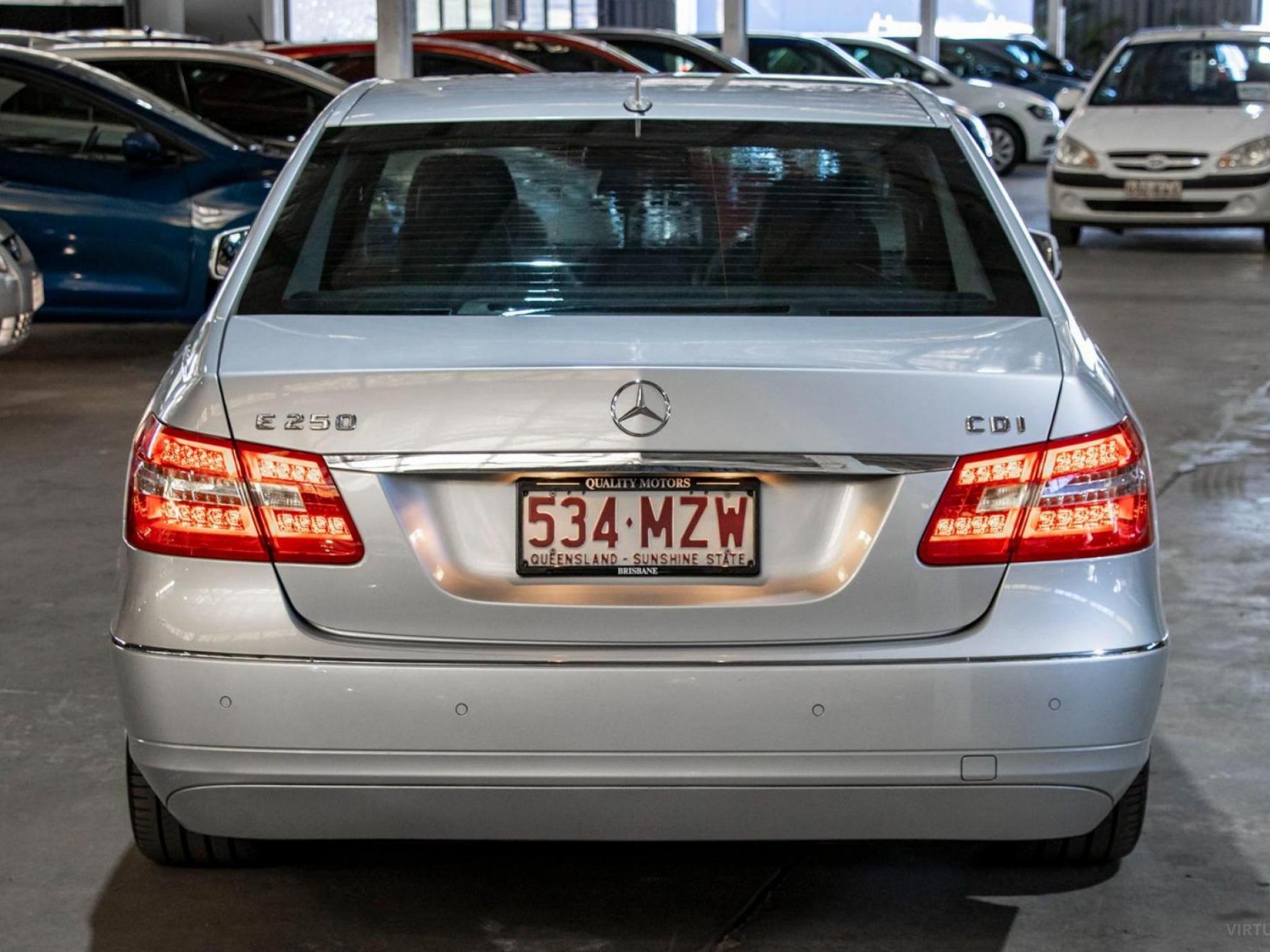 MERCEDES-BENZ E250
