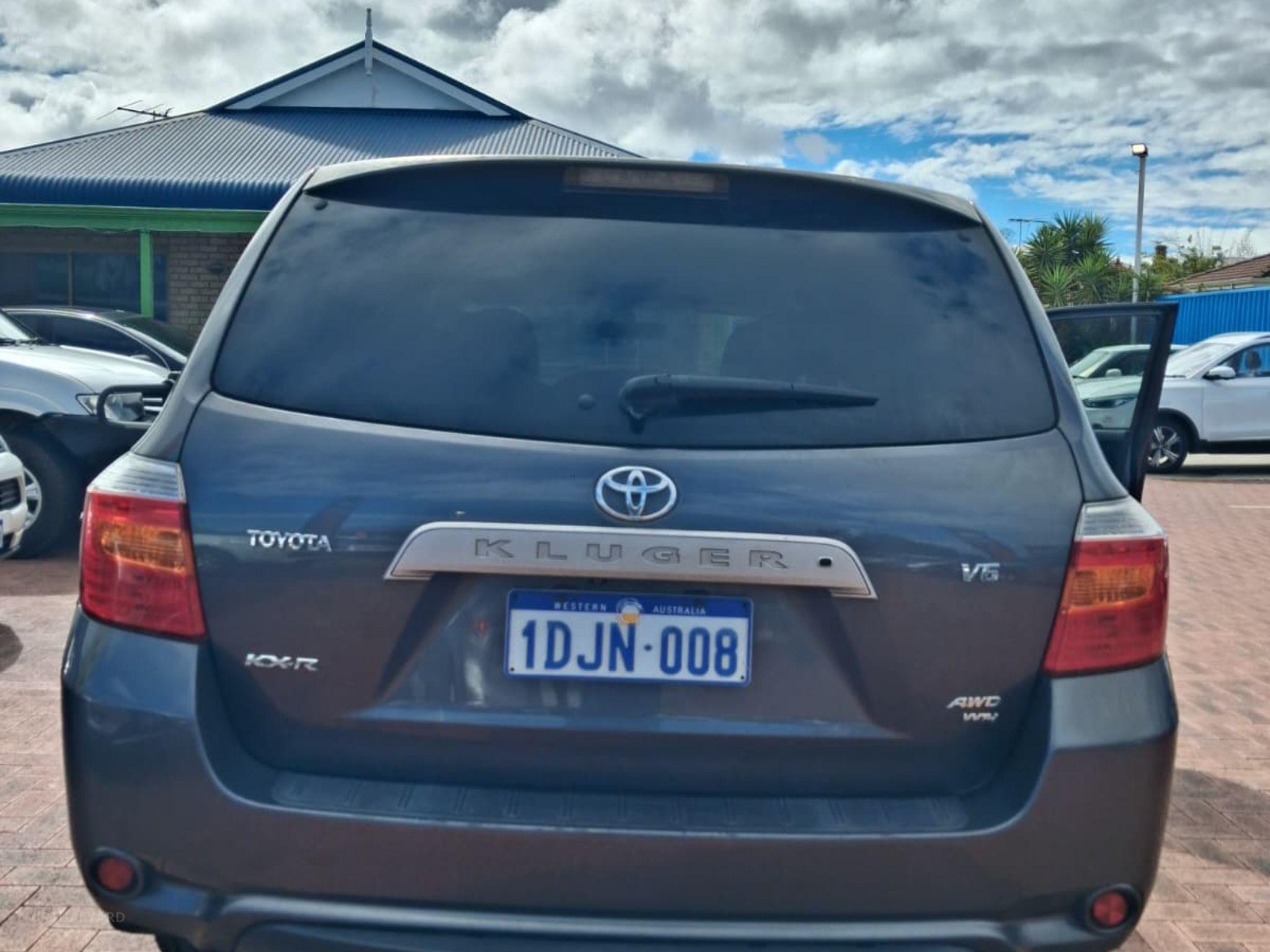 TOYOTA KLUGER