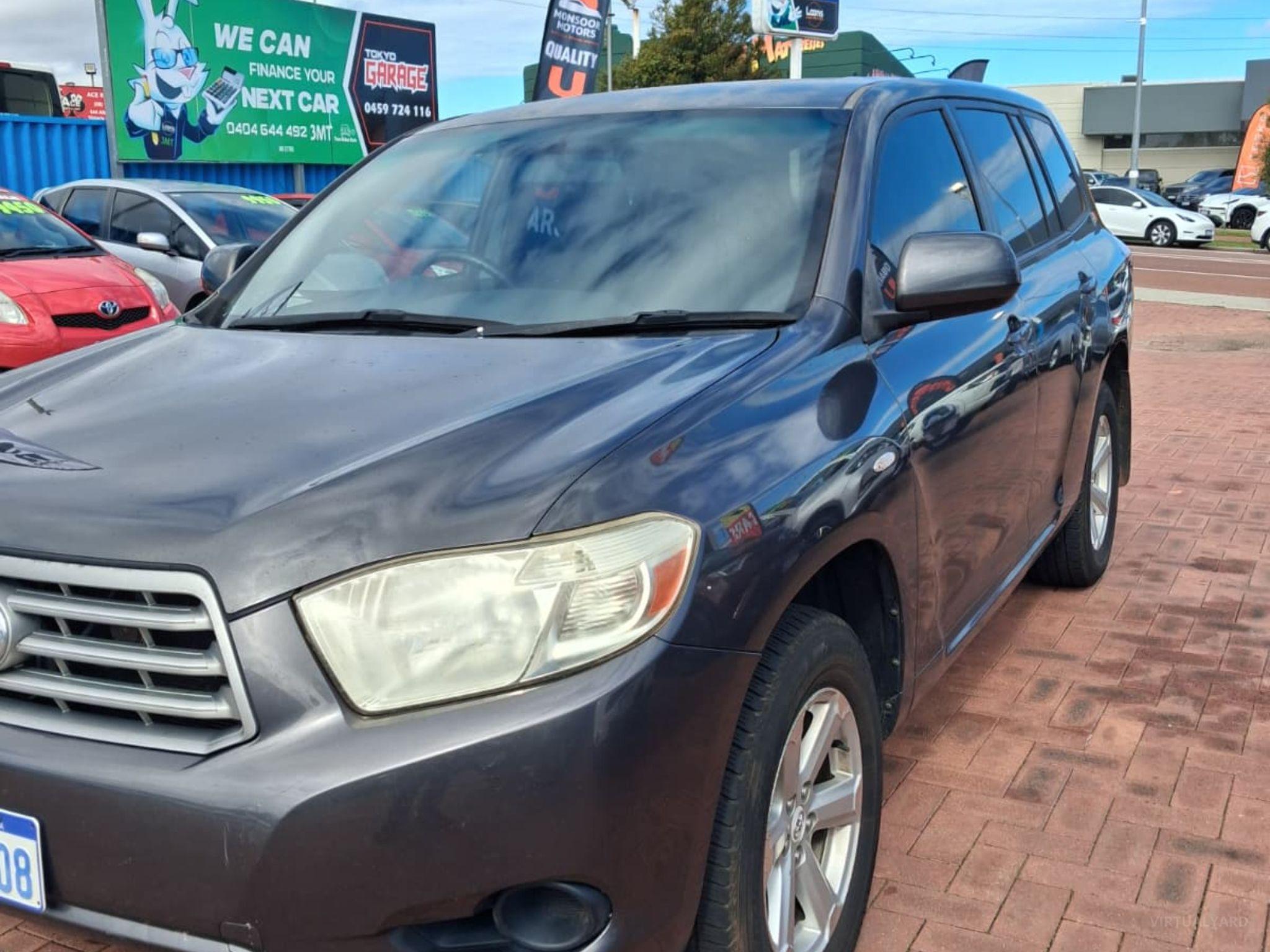 TOYOTA KLUGER