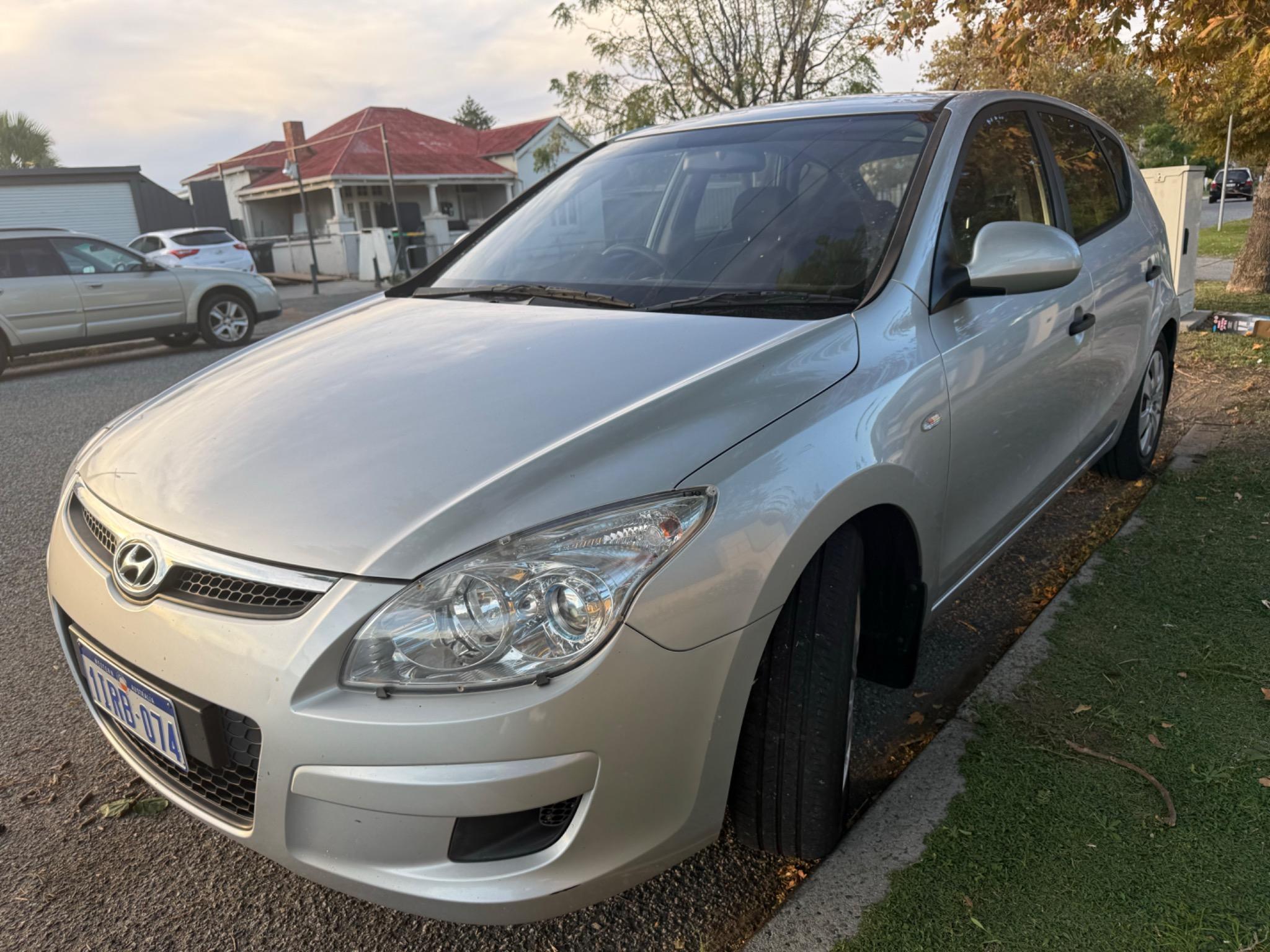 HYUNDAI i30