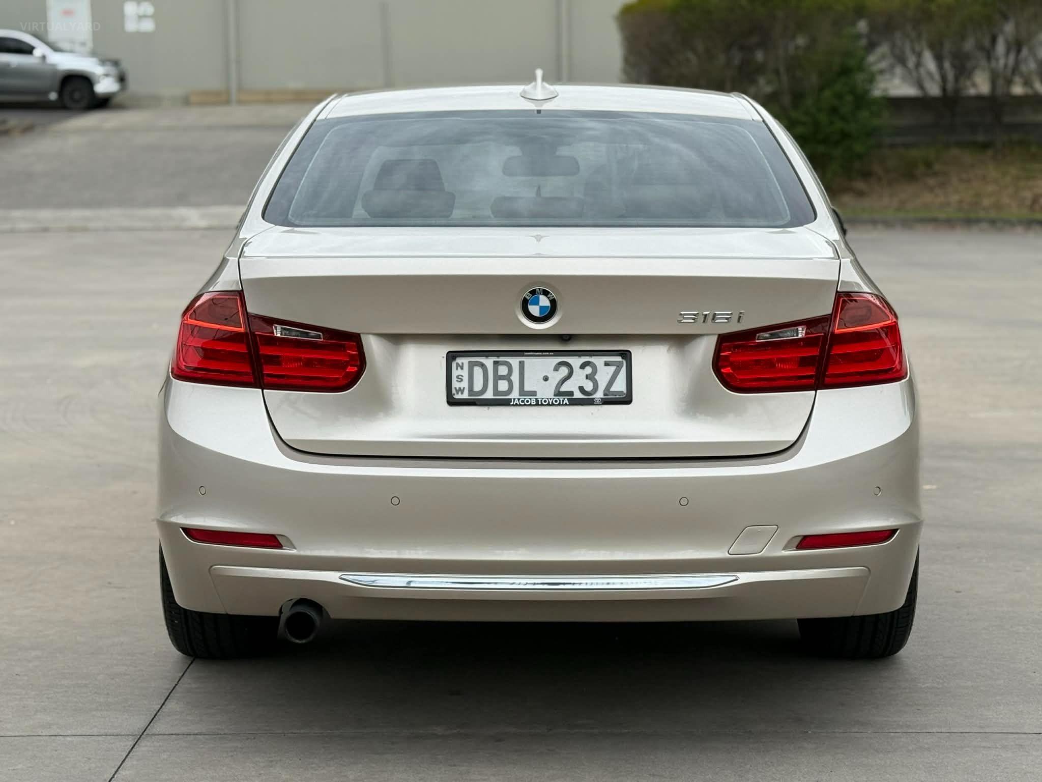 BMW 3 SERIES