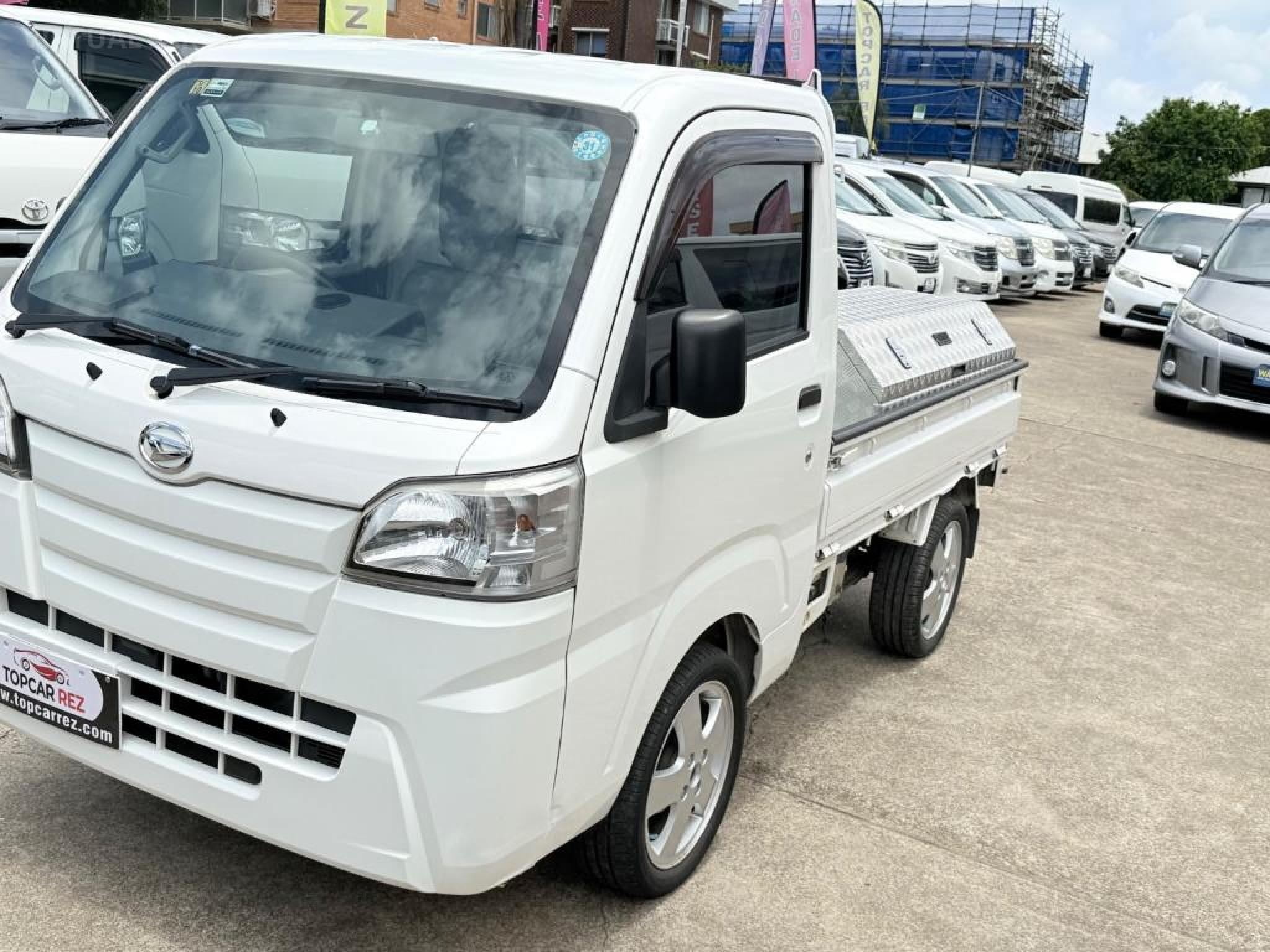 DAIHATSU HI-JET