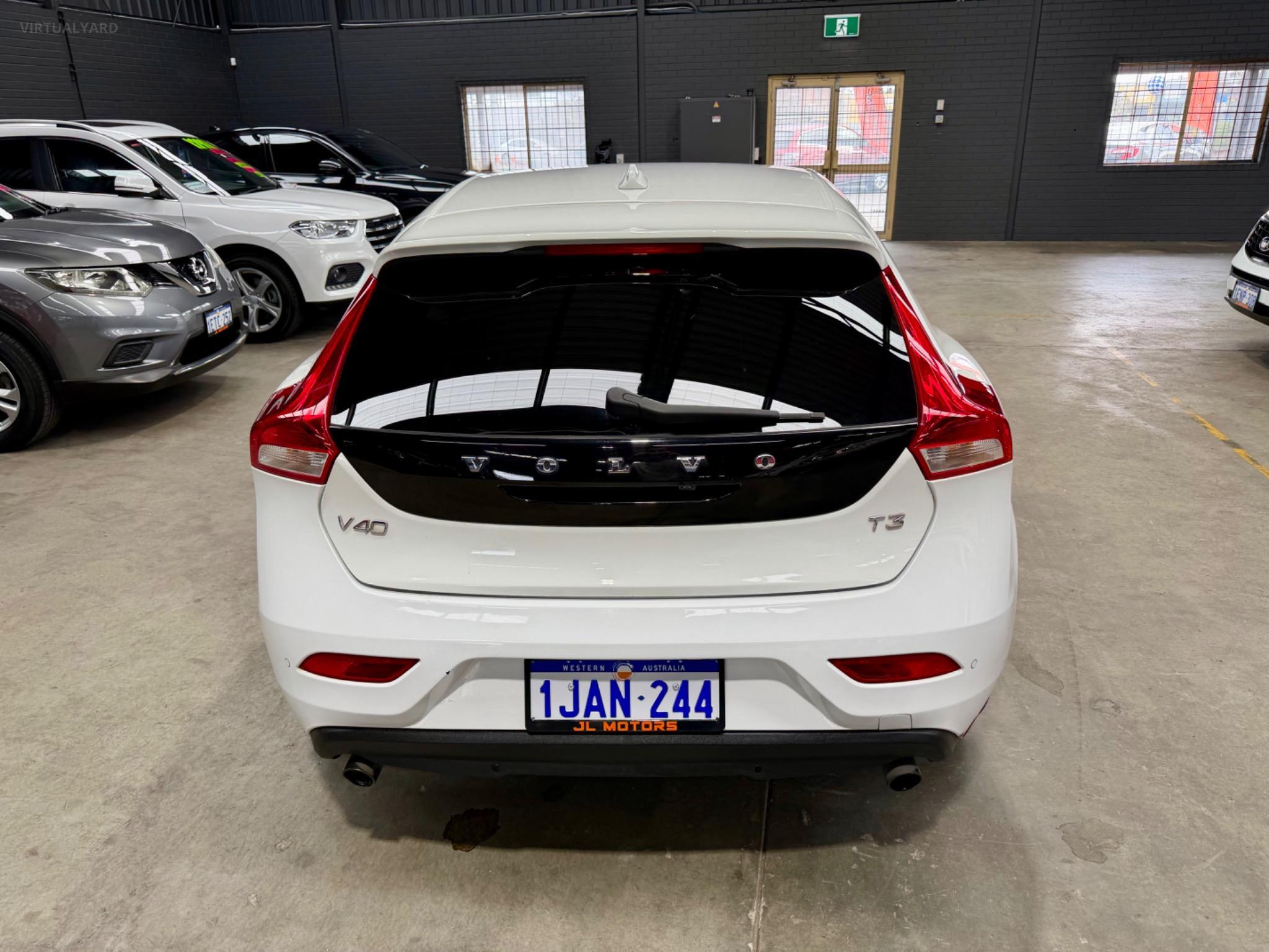 Volvo V40
