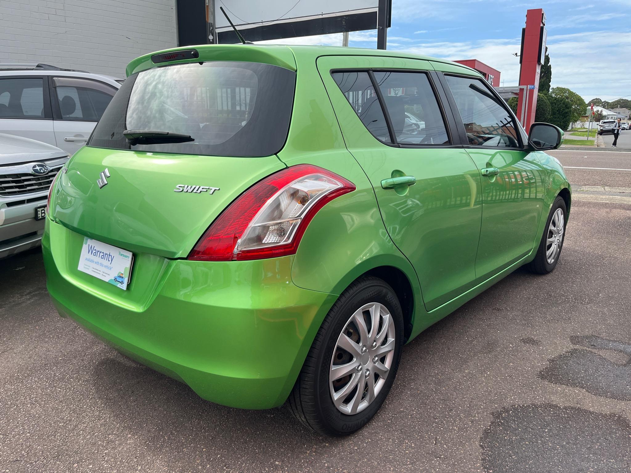 SUZUKI SWIFT