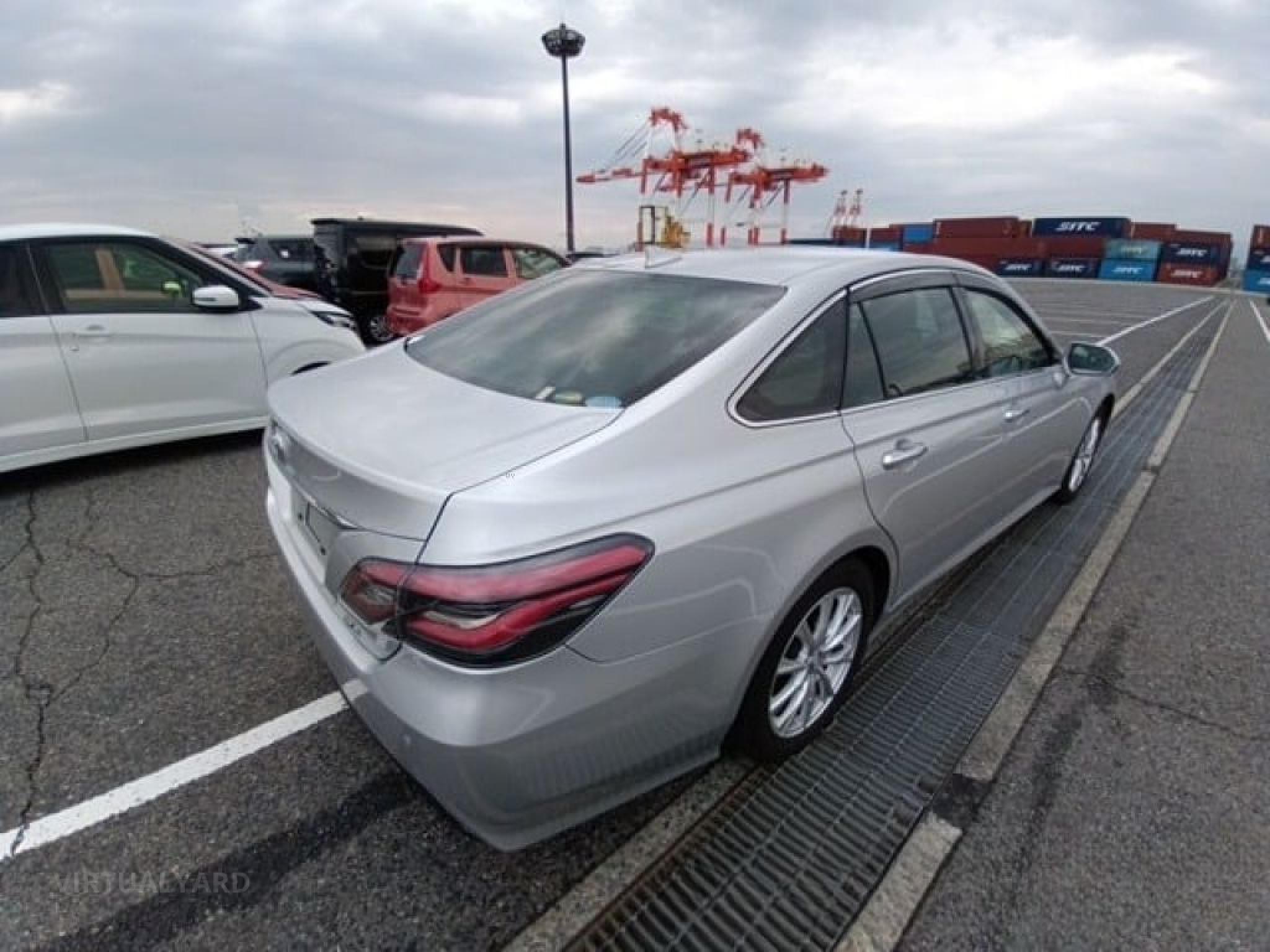 TOYOTA CROWN