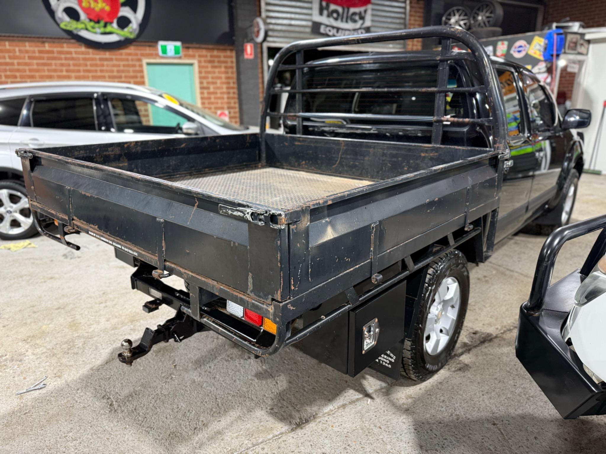 NISSAN NAVARA