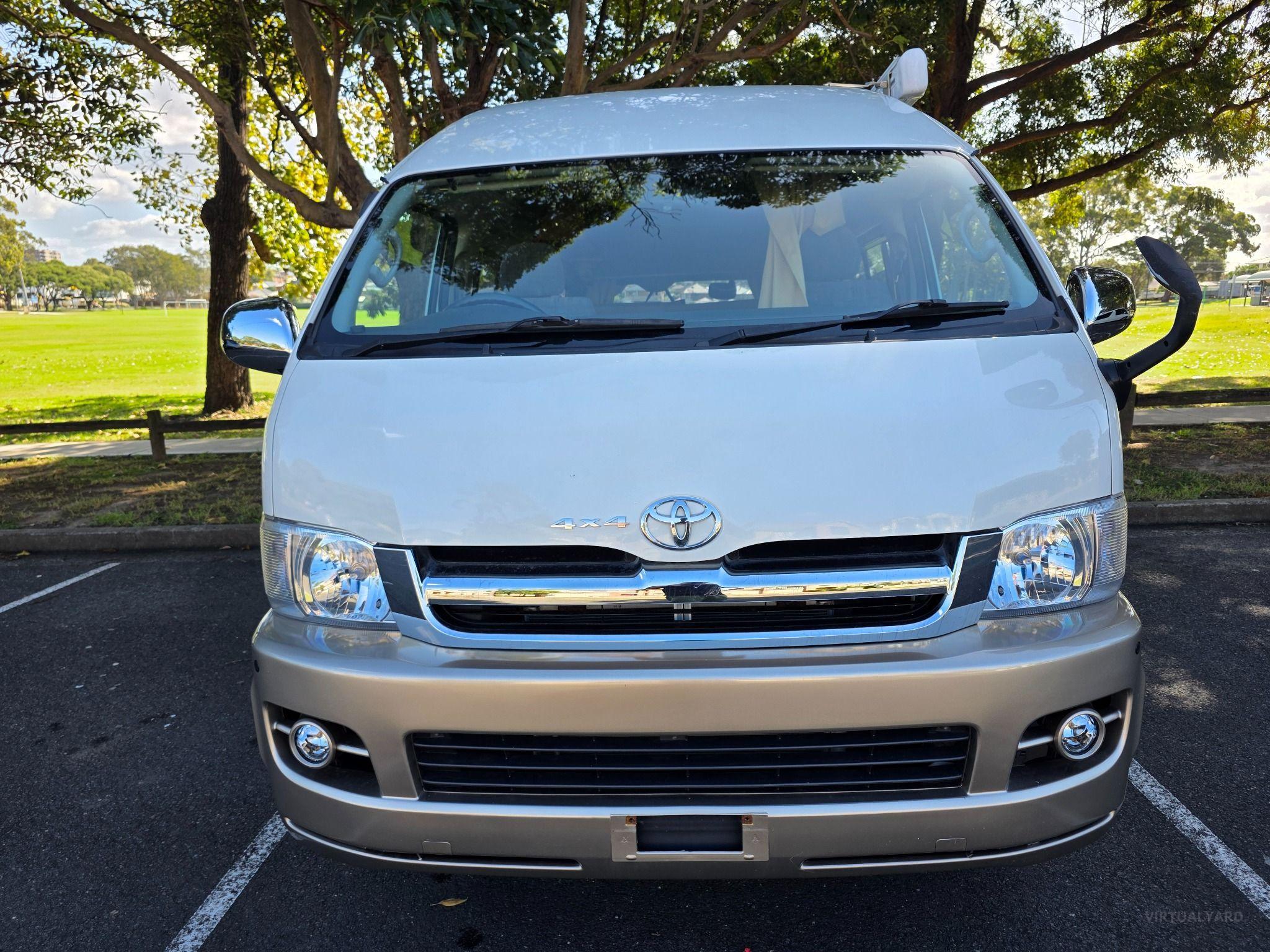 TOYOTA HIACE 4WD SuperLWB