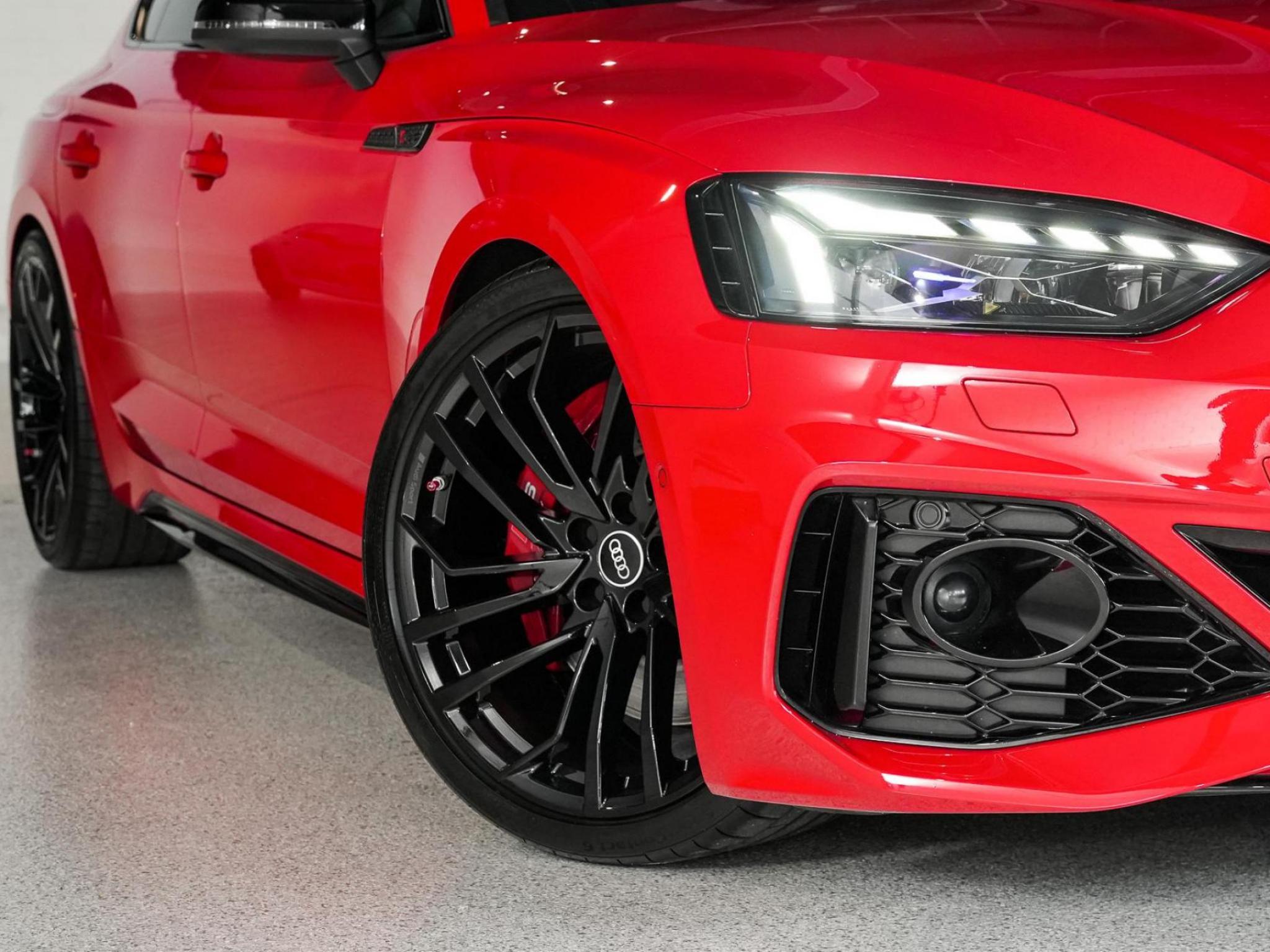 AUDI RS 5