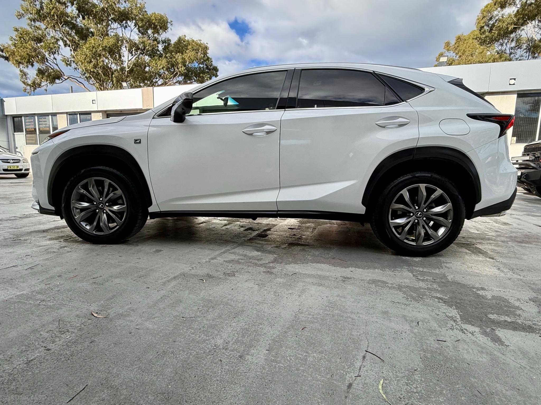 LEXUS NX200t