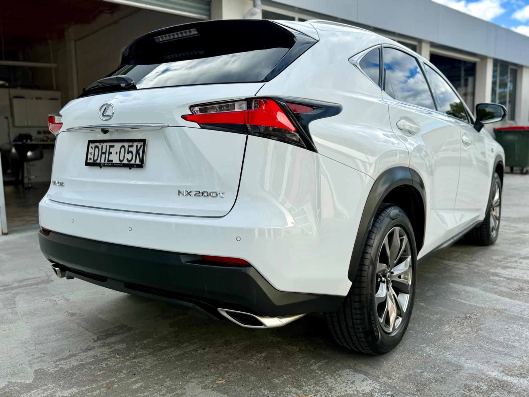 LEXUS NX200t
