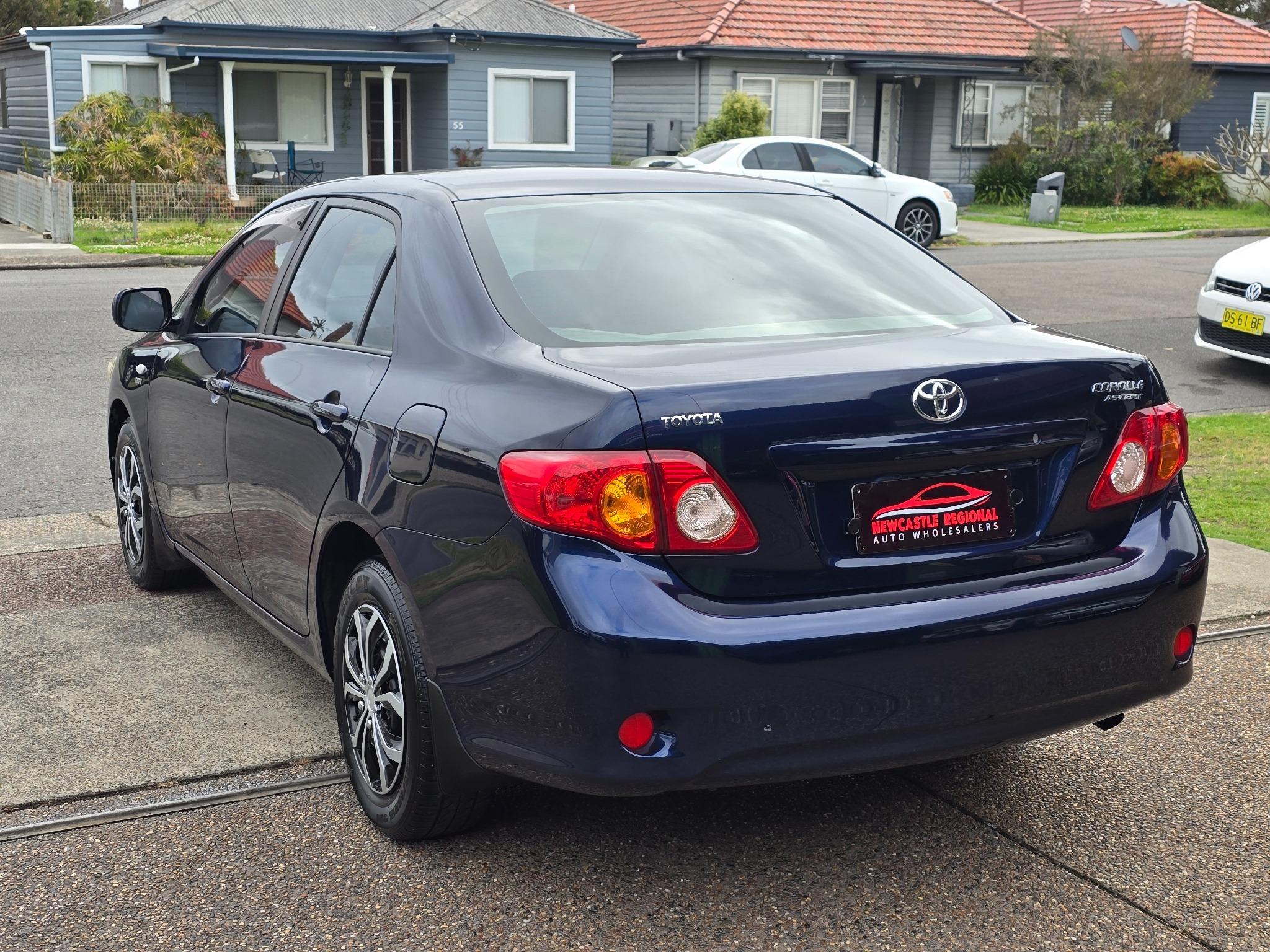 TOYOTA COROLLA