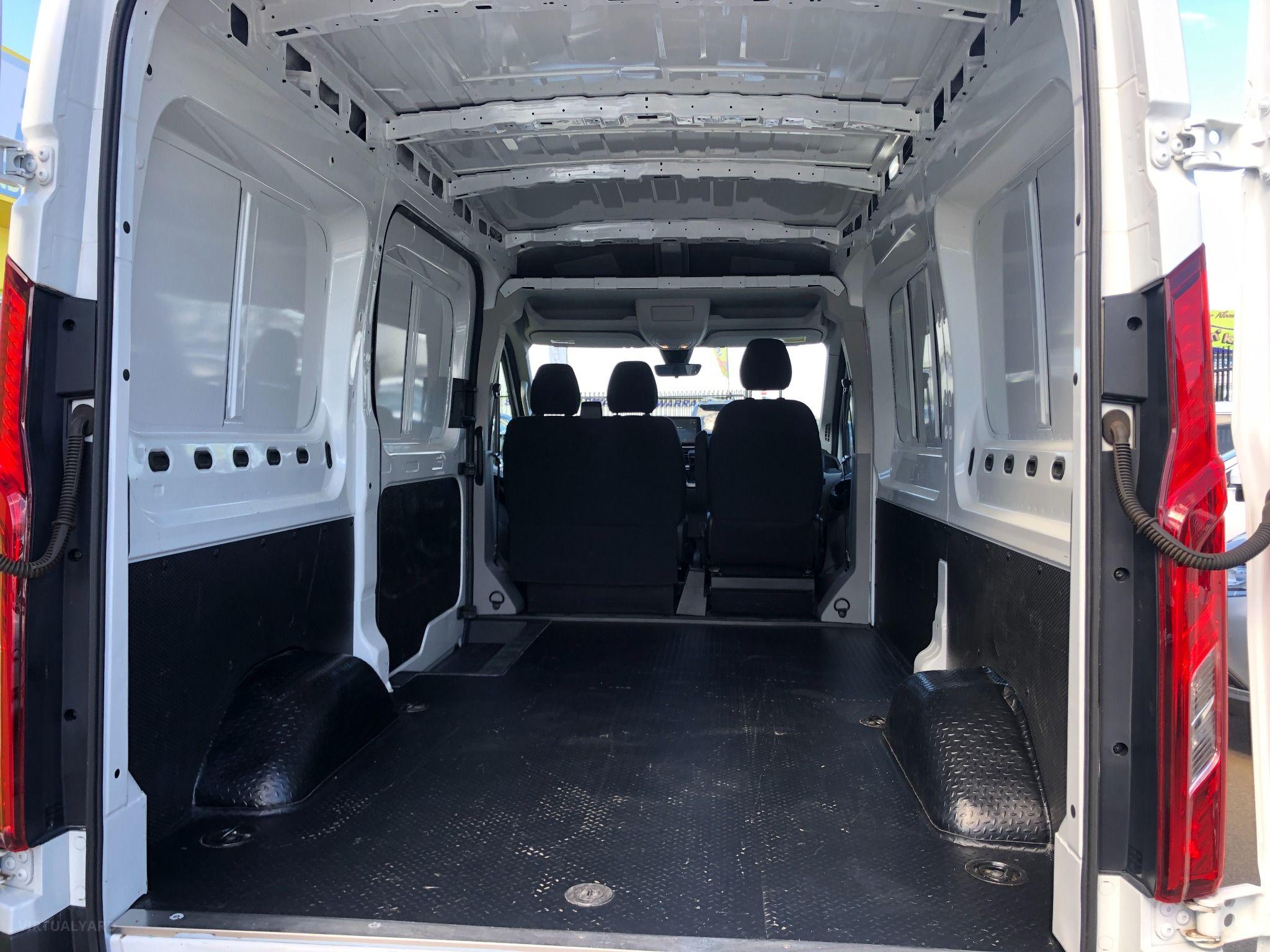 LDV Deliver 9