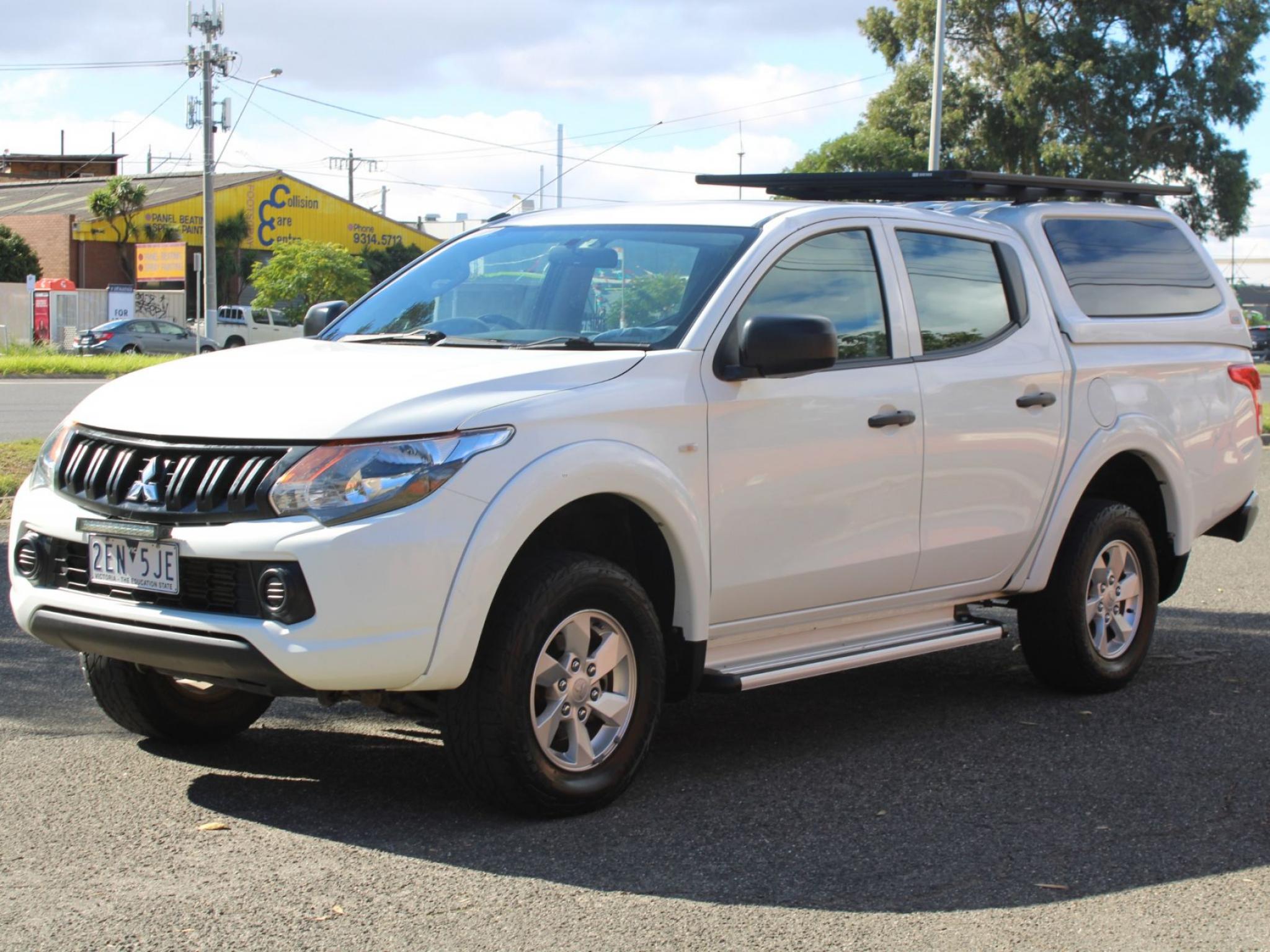 MITSUBISHI TRITON