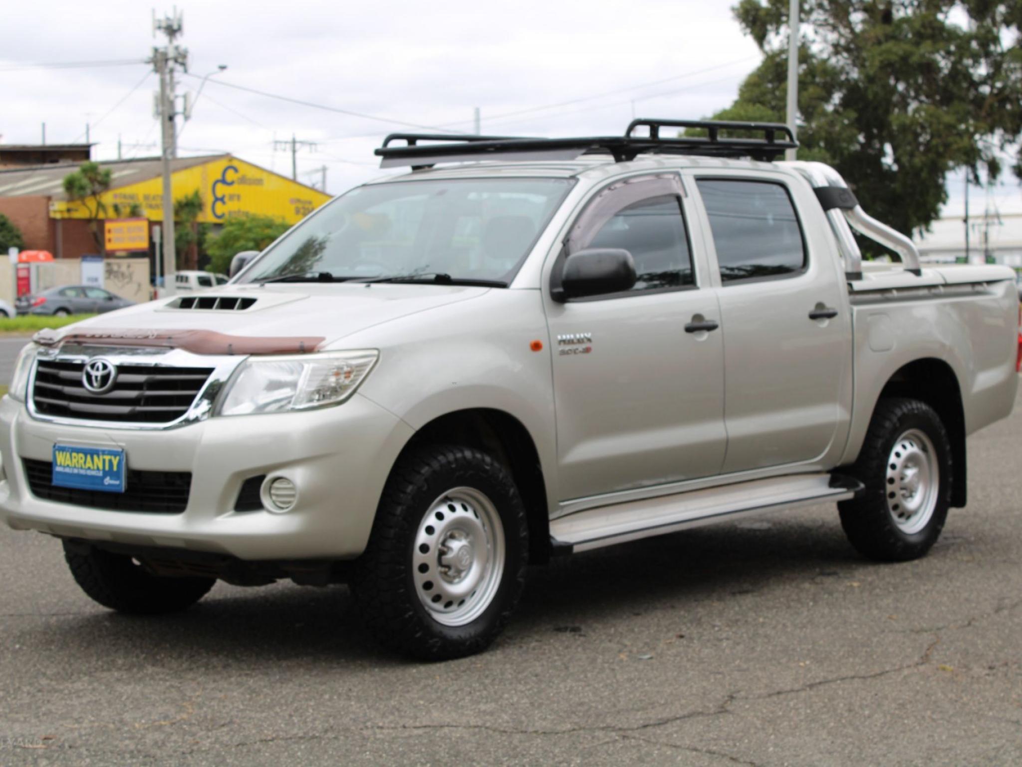 TOYOTA HILUX