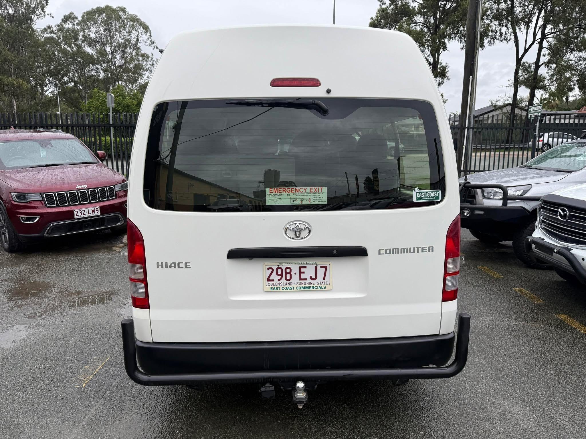 TOYOTA HIACE