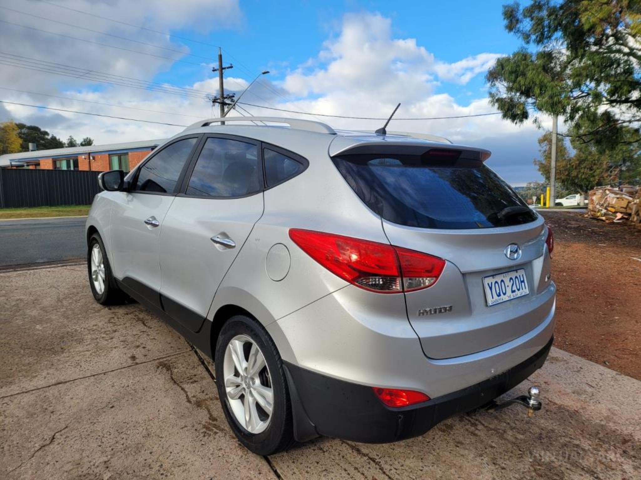 HYUNDAI iX35