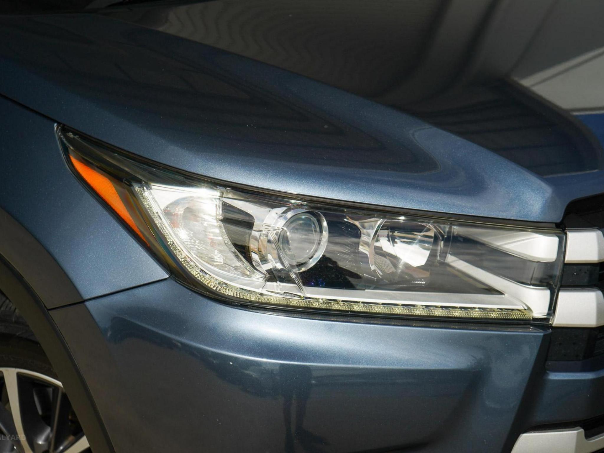TOYOTA KLUGER