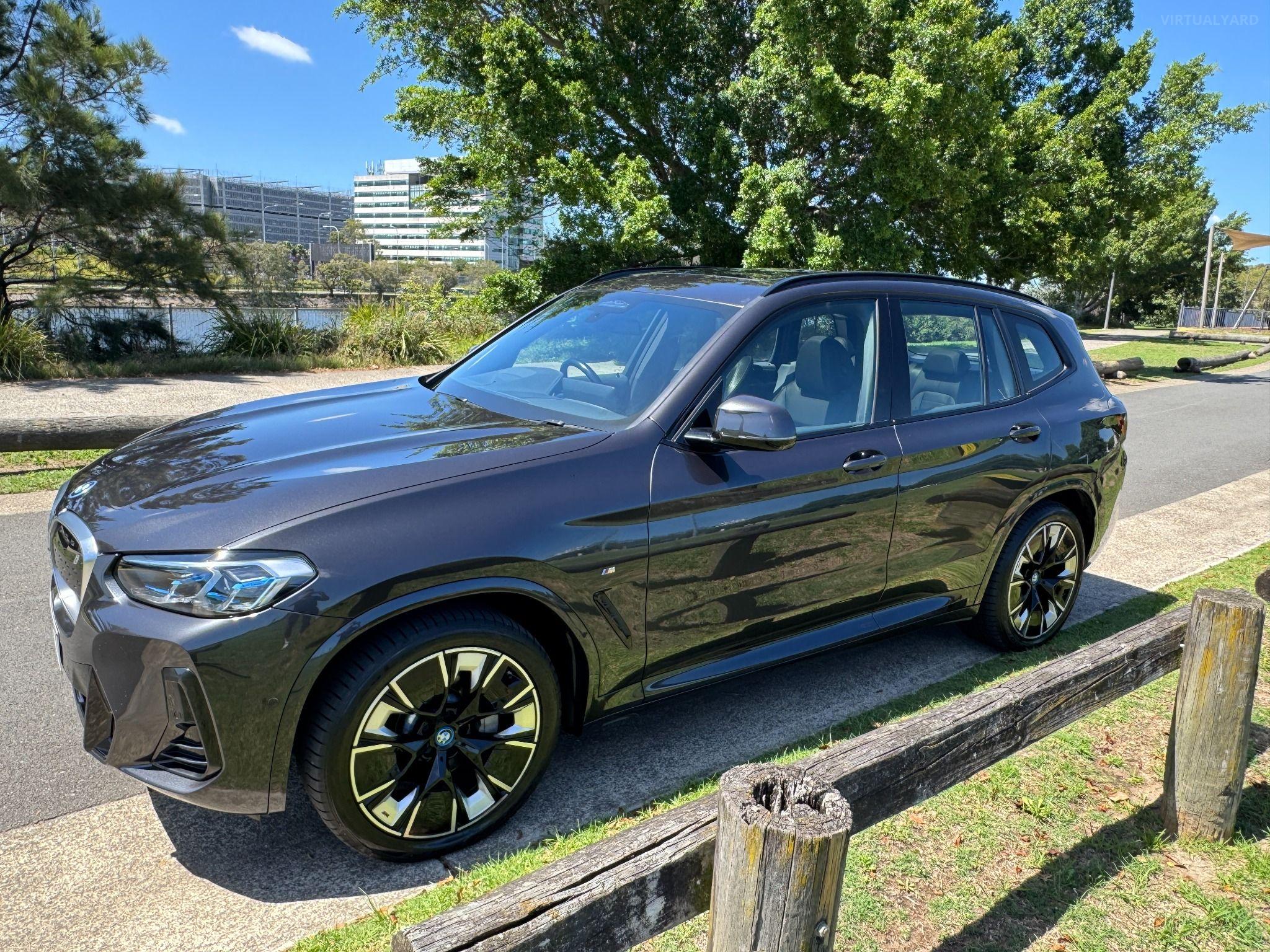 BMW iX3