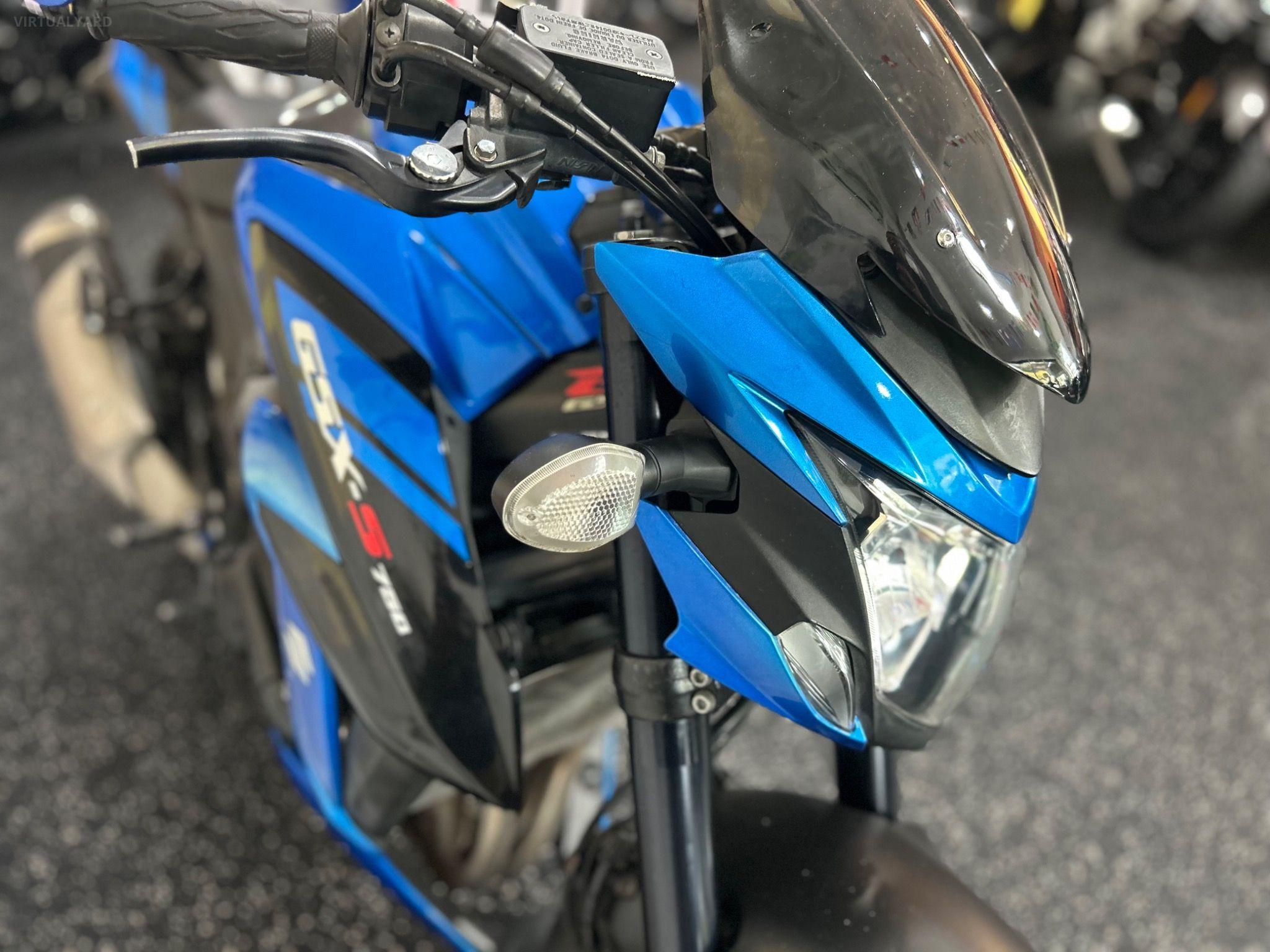 SUZUKI GSX-S 750
