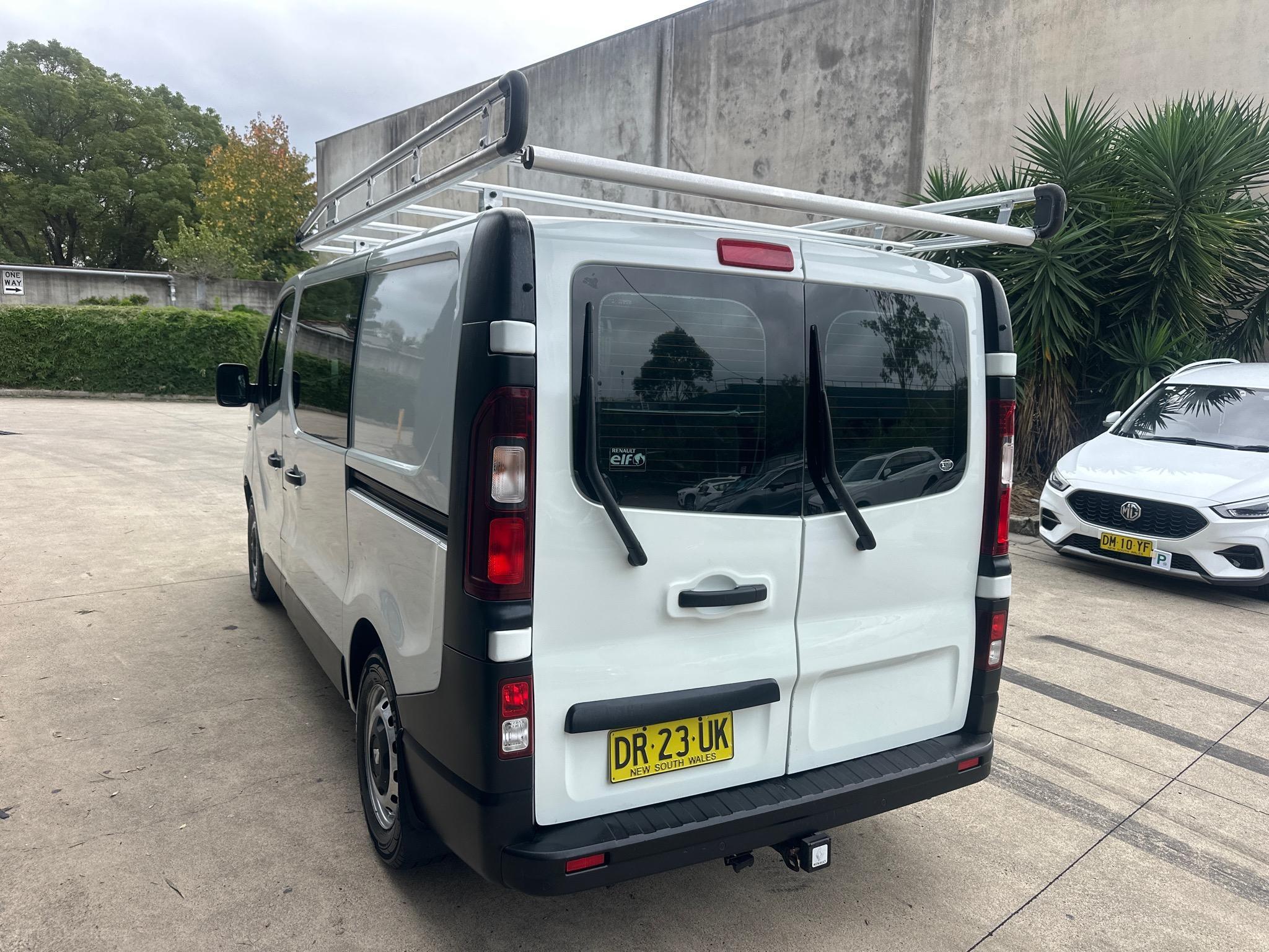 RENAULT TRAFIC X82 66KW VAN LOW ROOF SWB 4DR MAN 6SP 1235KG 1.6DT (L1H1) image 4