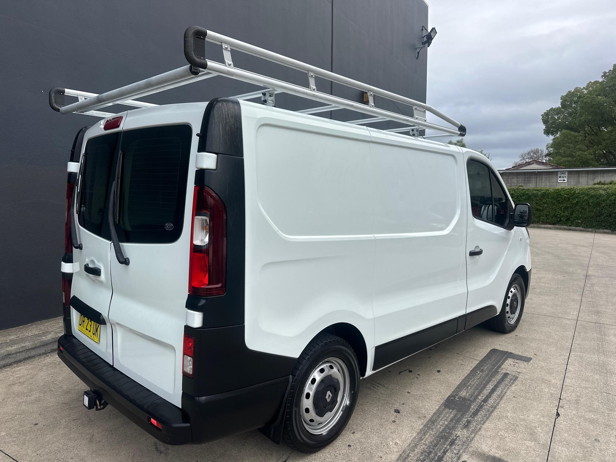 RENAULT TRAFIC X82 66KW VAN LOW ROOF SWB 4DR MAN 6SP 1235KG 1.6DT (L1H1) image 3