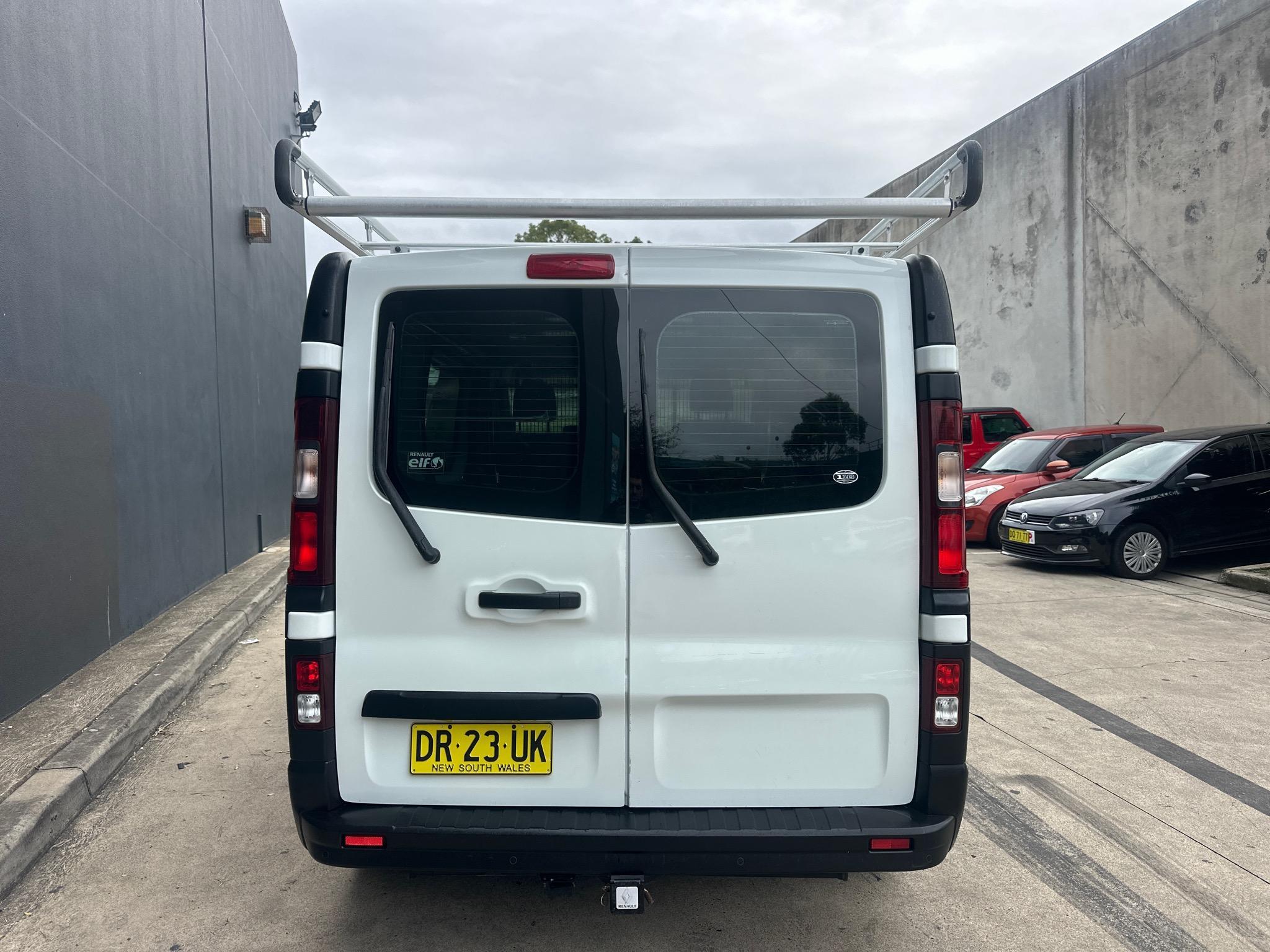 RENAULT TRAFIC X82 66KW VAN LOW ROOF SWB 4DR MAN 6SP 1235KG 1.6DT (L1H1) image 14