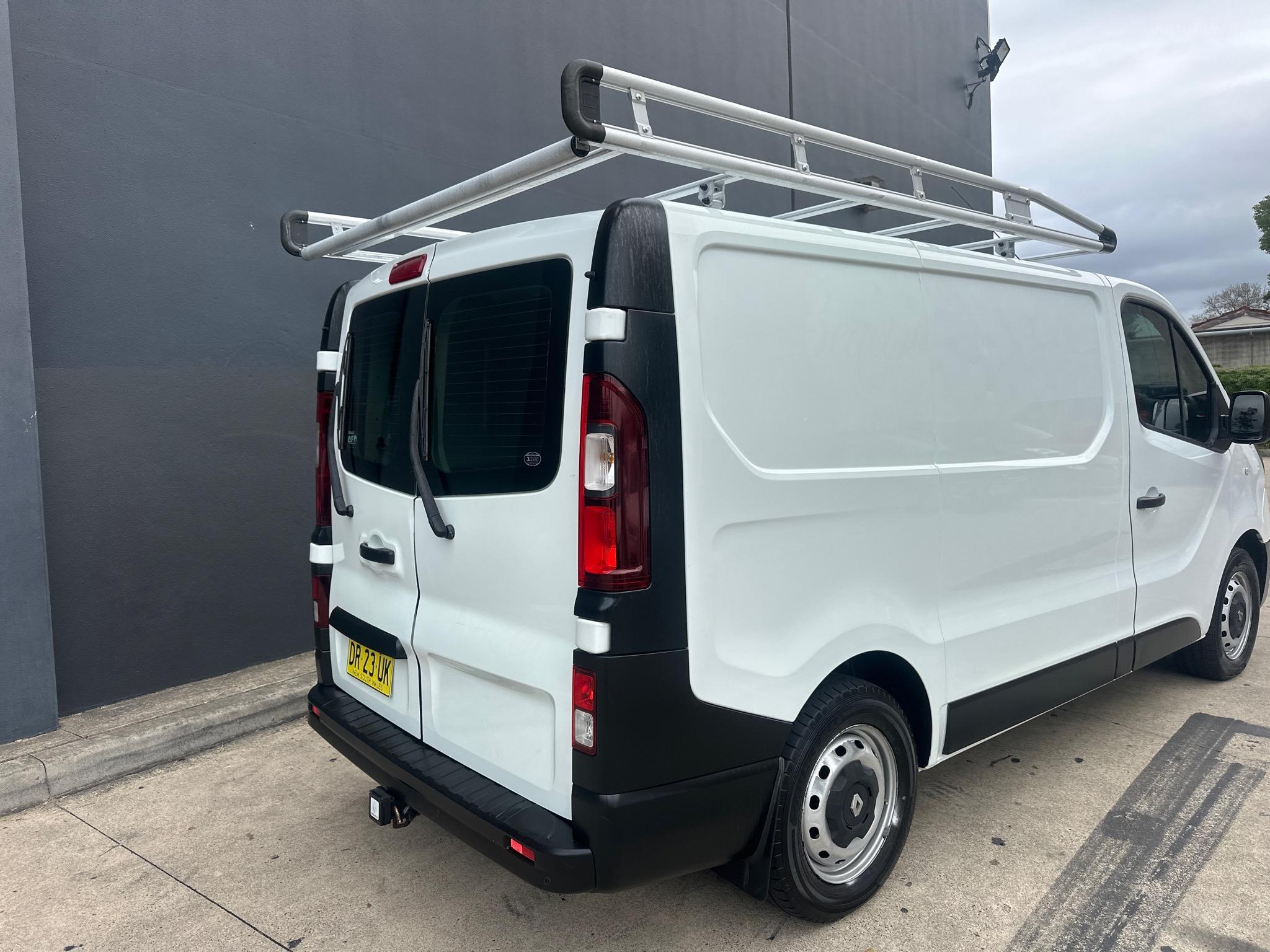 RENAULT TRAFIC X82 66KW VAN LOW ROOF SWB 4DR MAN 6SP 1235KG 1.6DT (L1H1) image 13